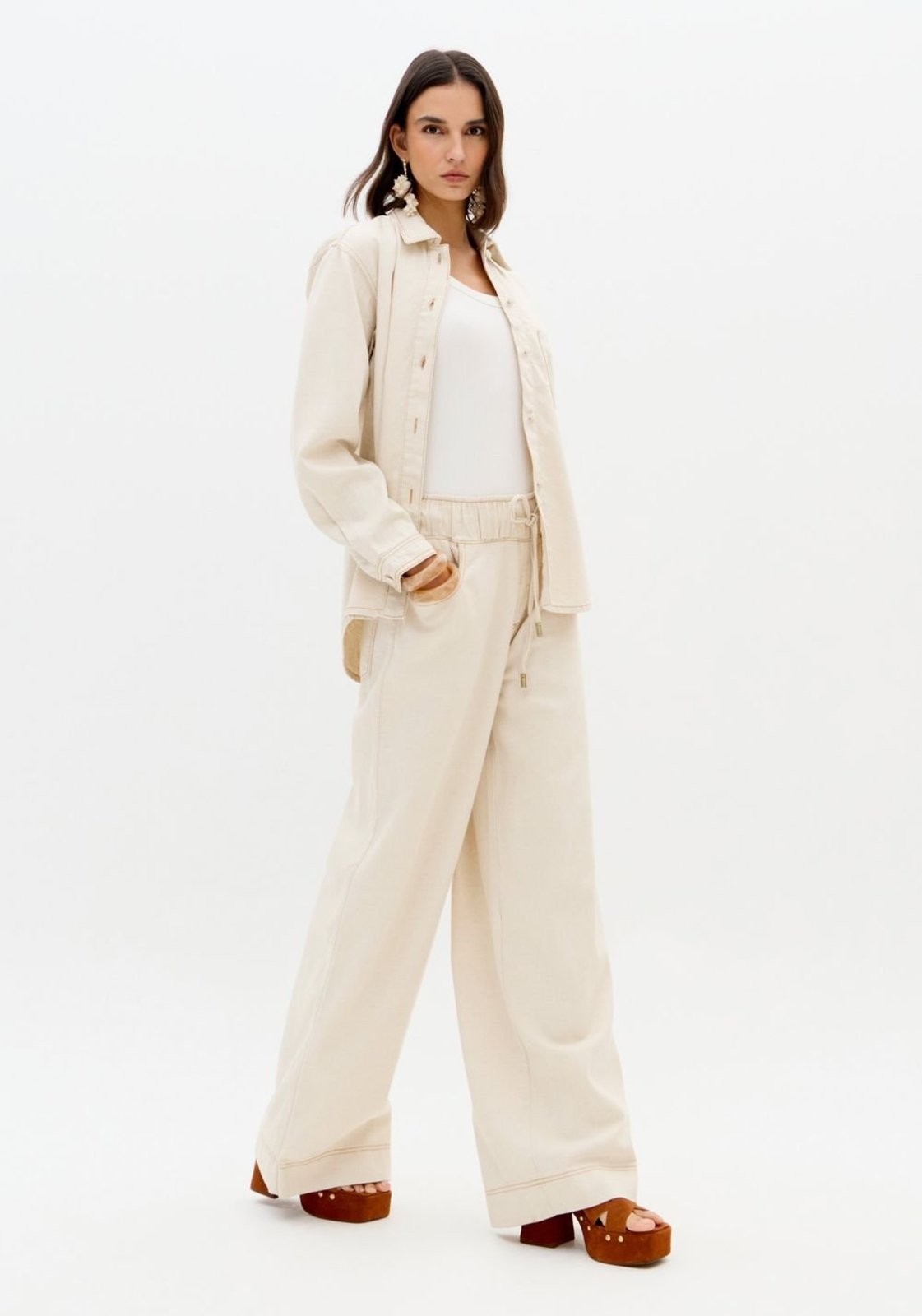 Calça Pantalona Sarja Com Linho Lança Perfume