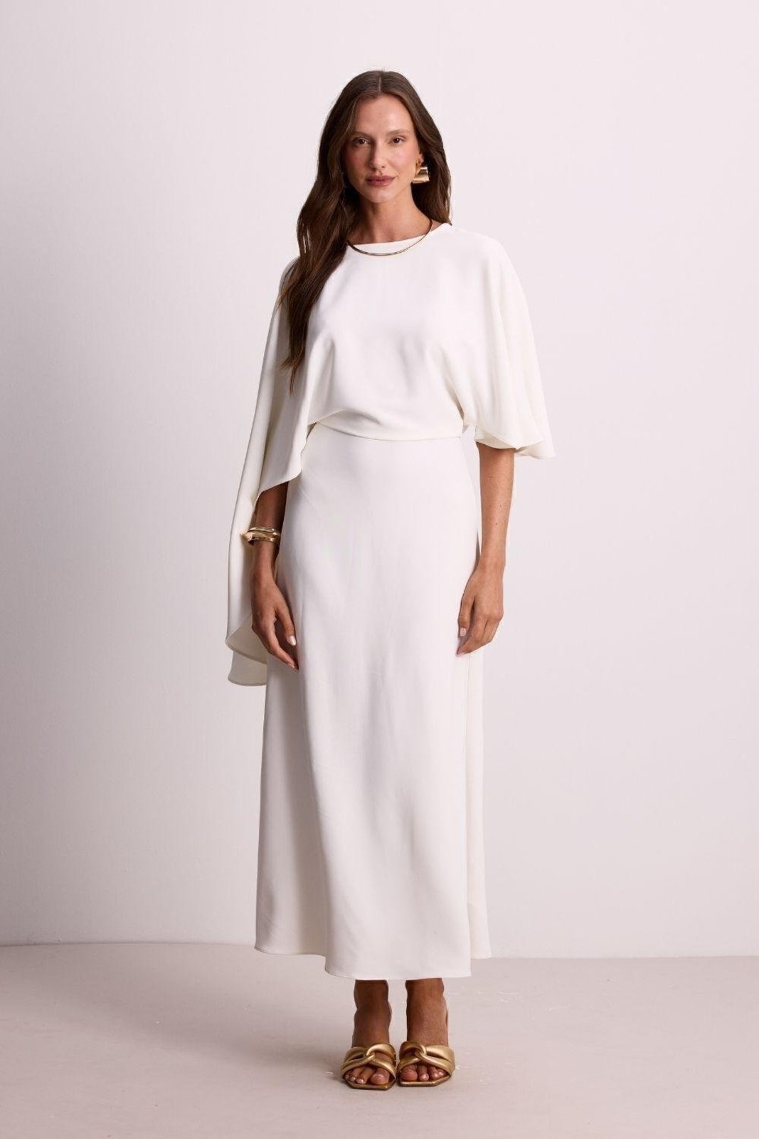 Vestido Longo Com Mangas Assimétricas Carlota Costa Branco