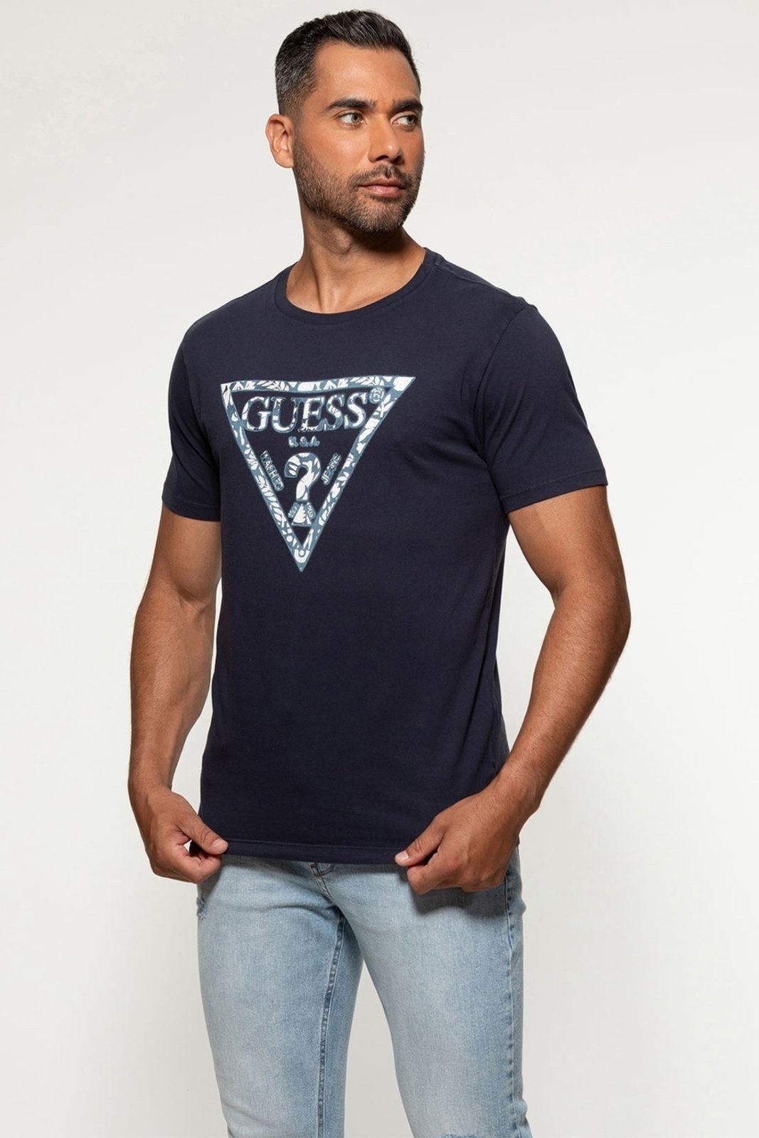 Camiseta Guess Logo Folhas Azul Escuro