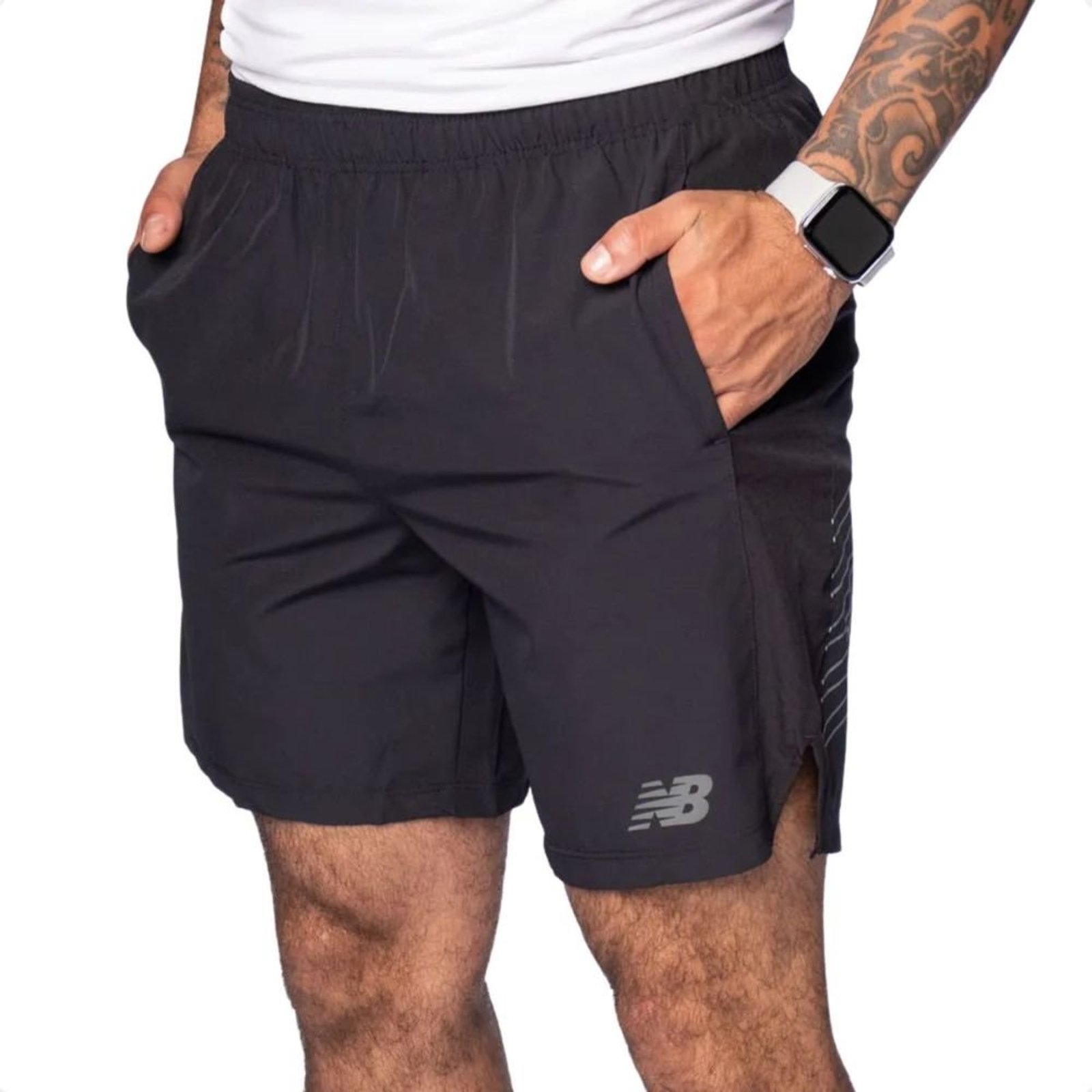 Vista 2 Bermuda Masculina Curta New Balance Tenacity Logo 7 Preta preto New Balance preto