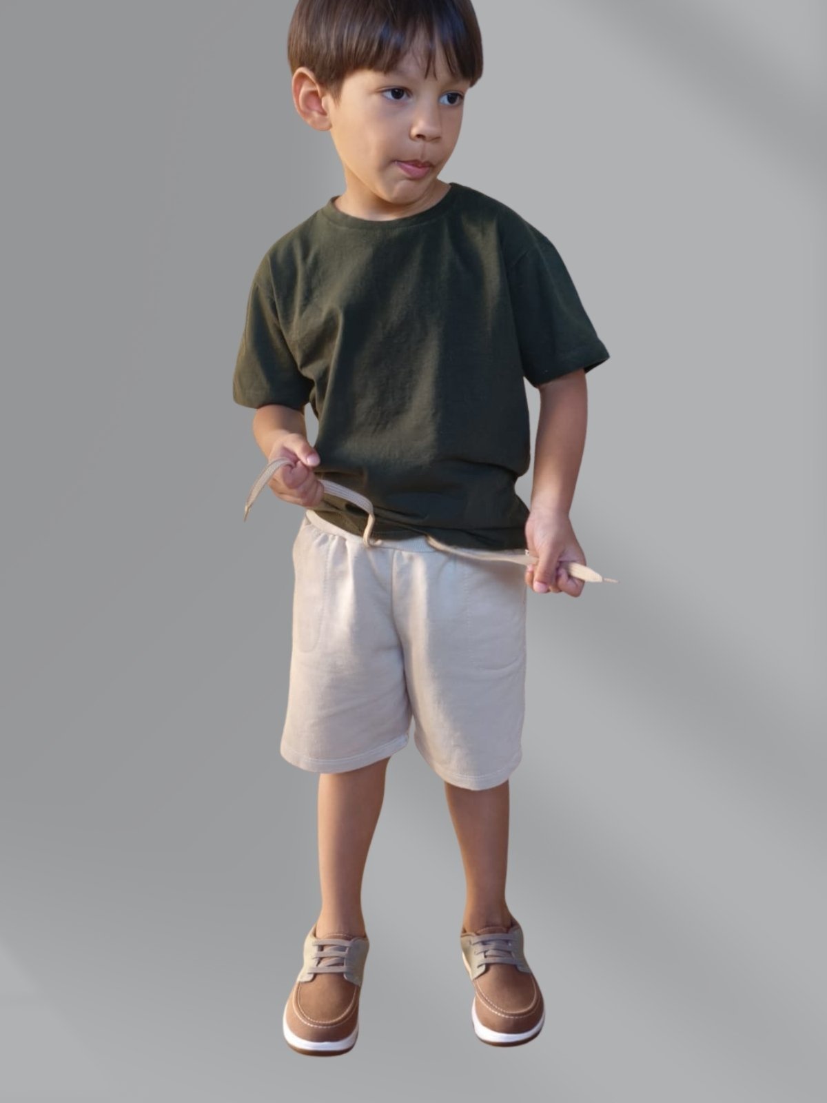 Infantil - Conjunto 2 peças Kit Camiseta Manga Curta Urbania Algodão Verde e Short Bermuda Bege