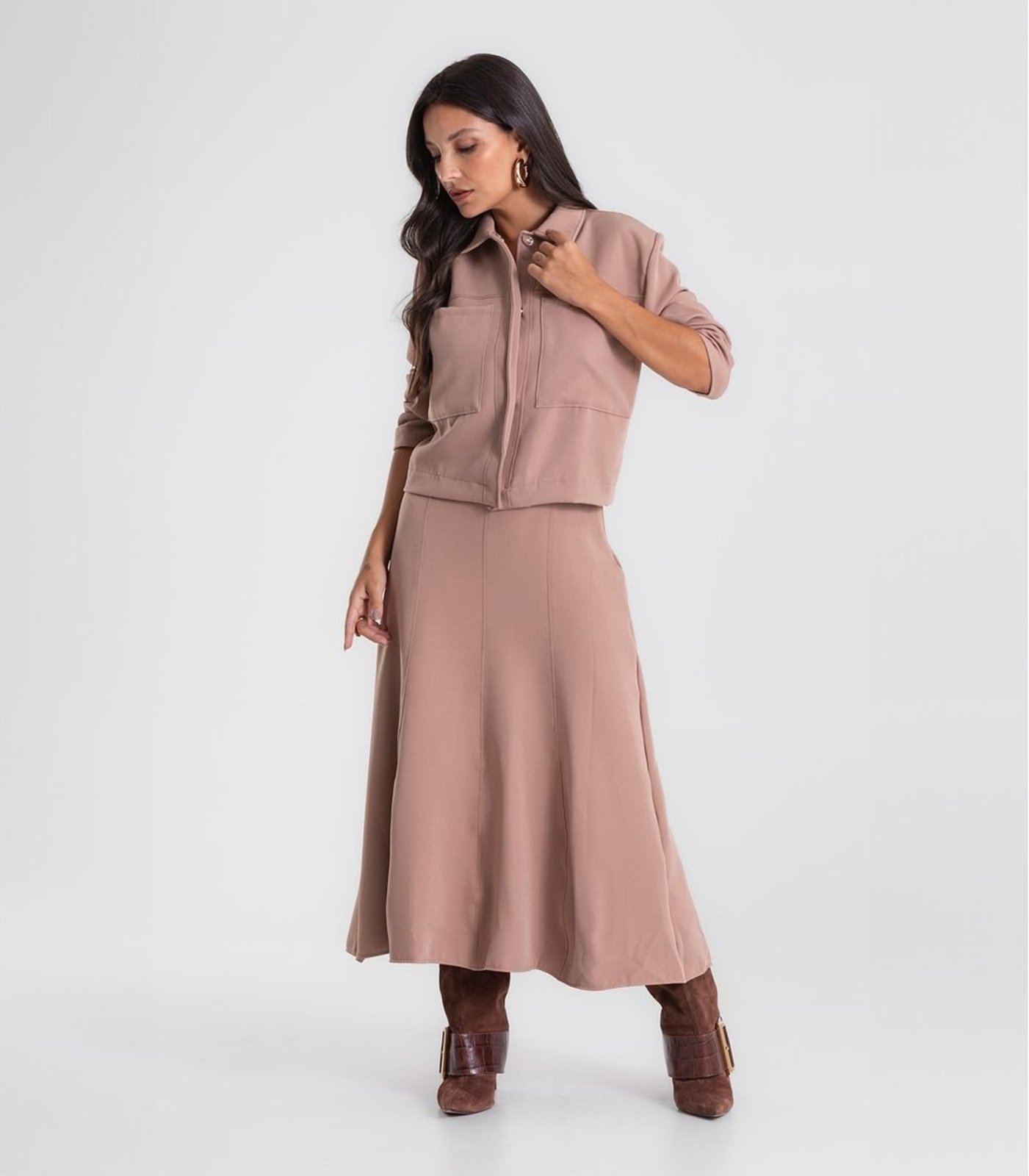 Saia Feminina Midi Evasê Em Alfaiataria Endless Marrom