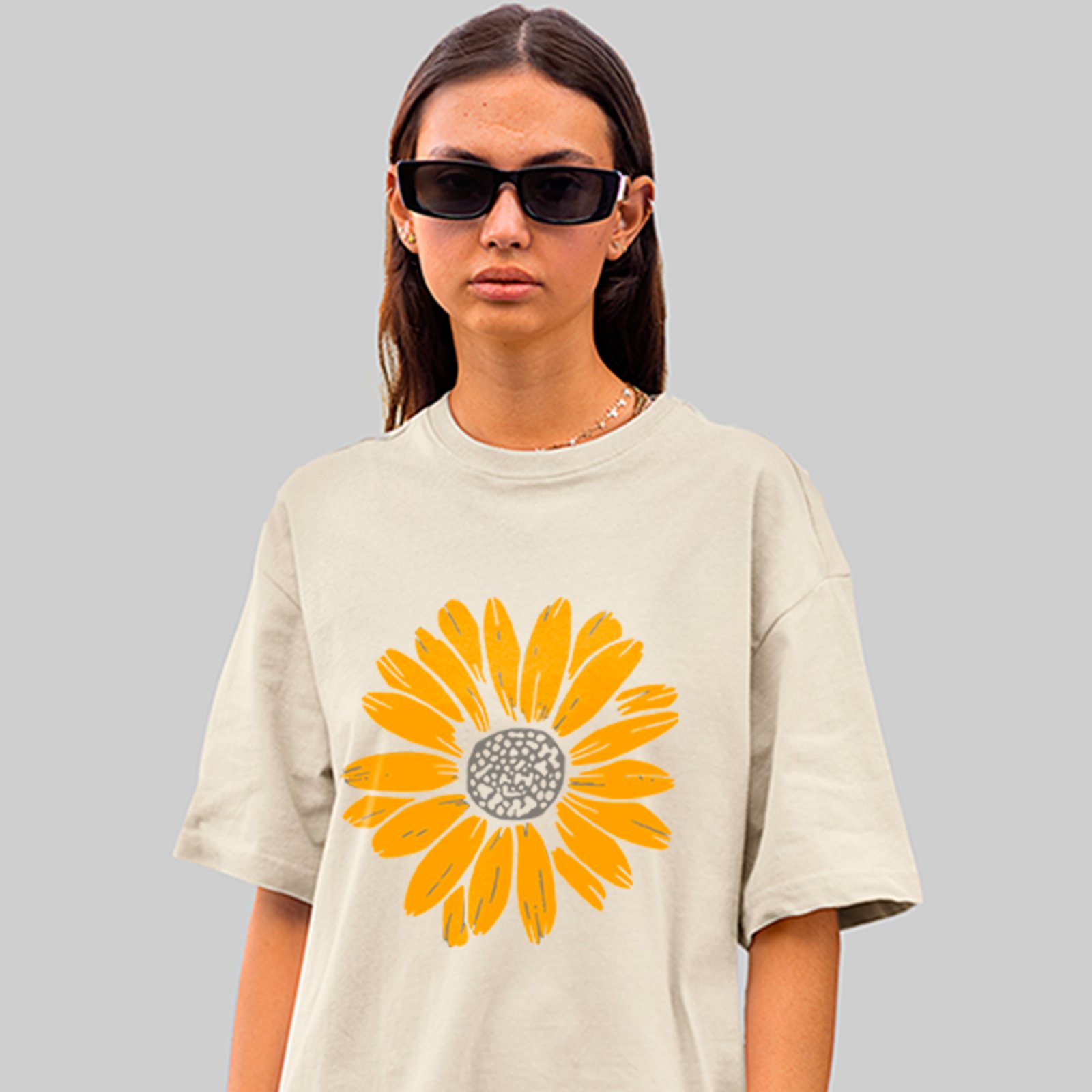 Camiseta Oversized Sunflower Flower Style Unissex Off White
