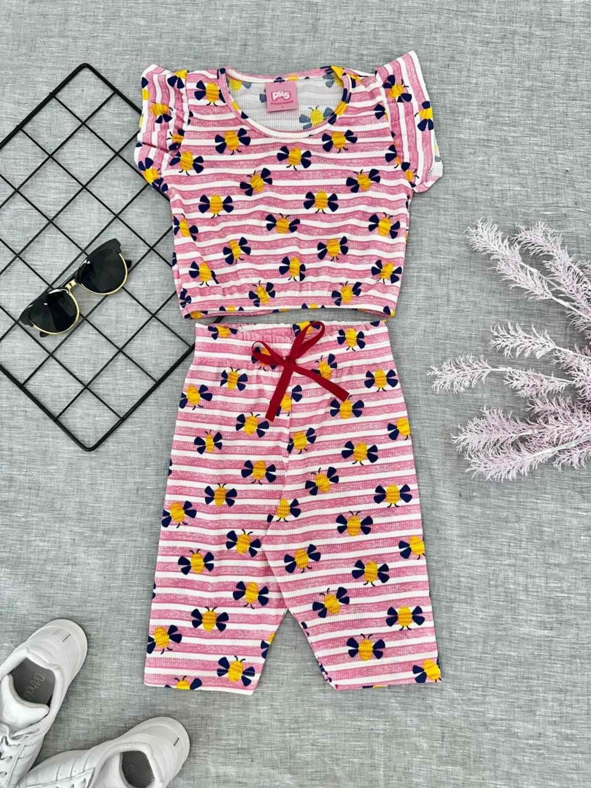 Infantil – Conjunto Menina Com Calça Pantacourt de Abelhas Listradas – Rosa Claro – Babei