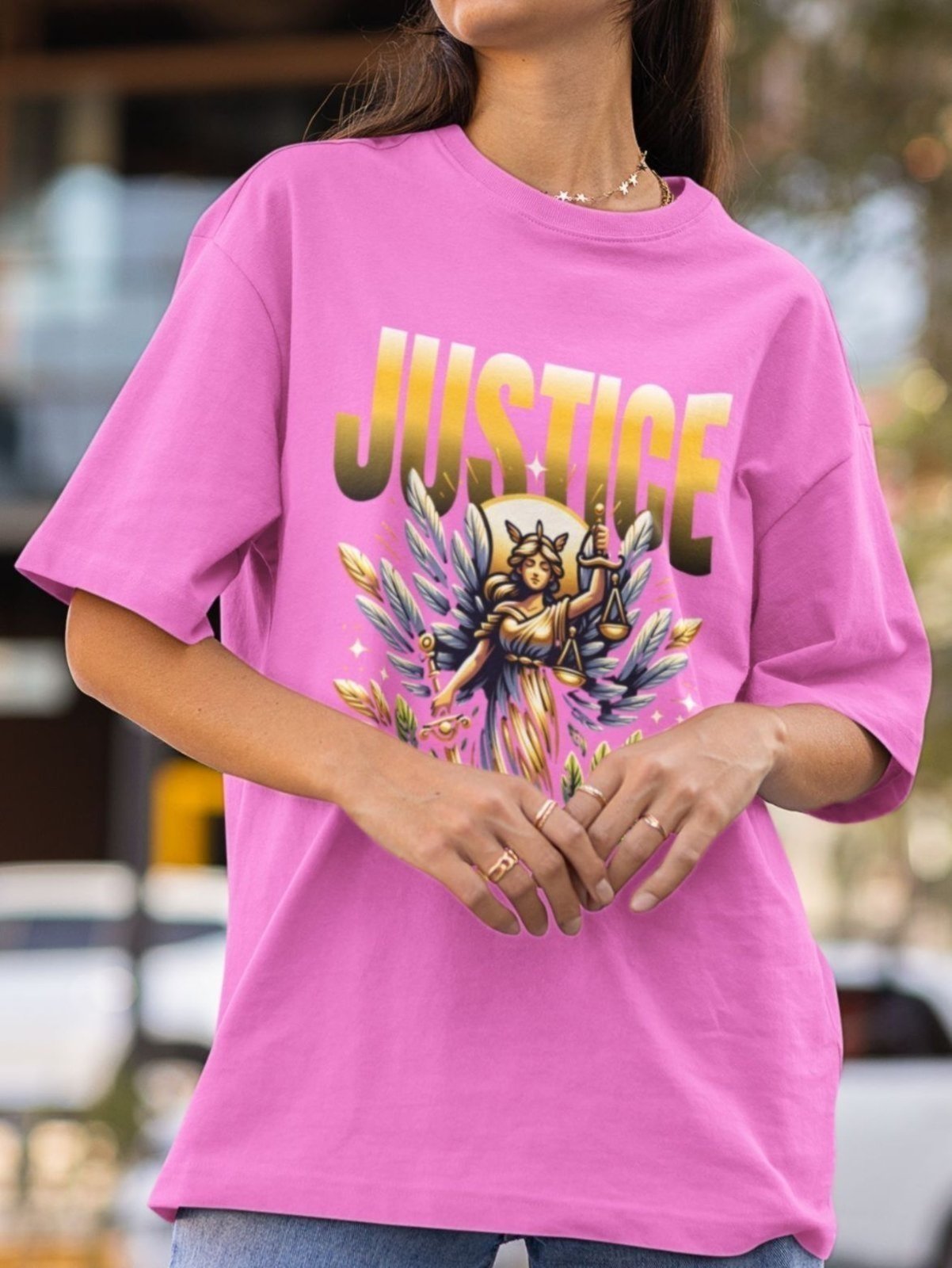 Vista 3 Camiseta Feminina GuGi Justiça Direito branco branco
