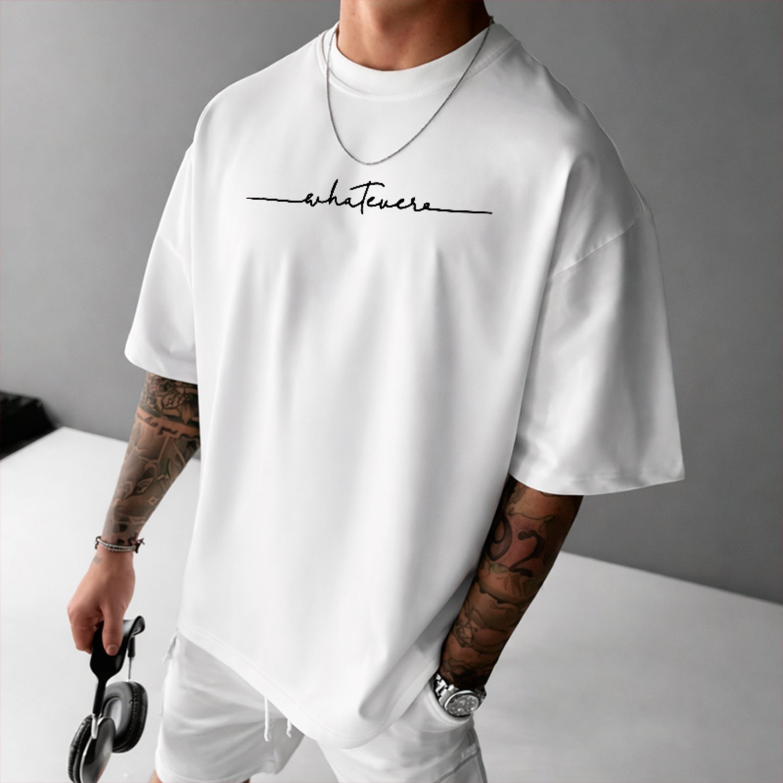 Camiseta Oversized Whatever Estampa Minimalista Casual Unissex Branco