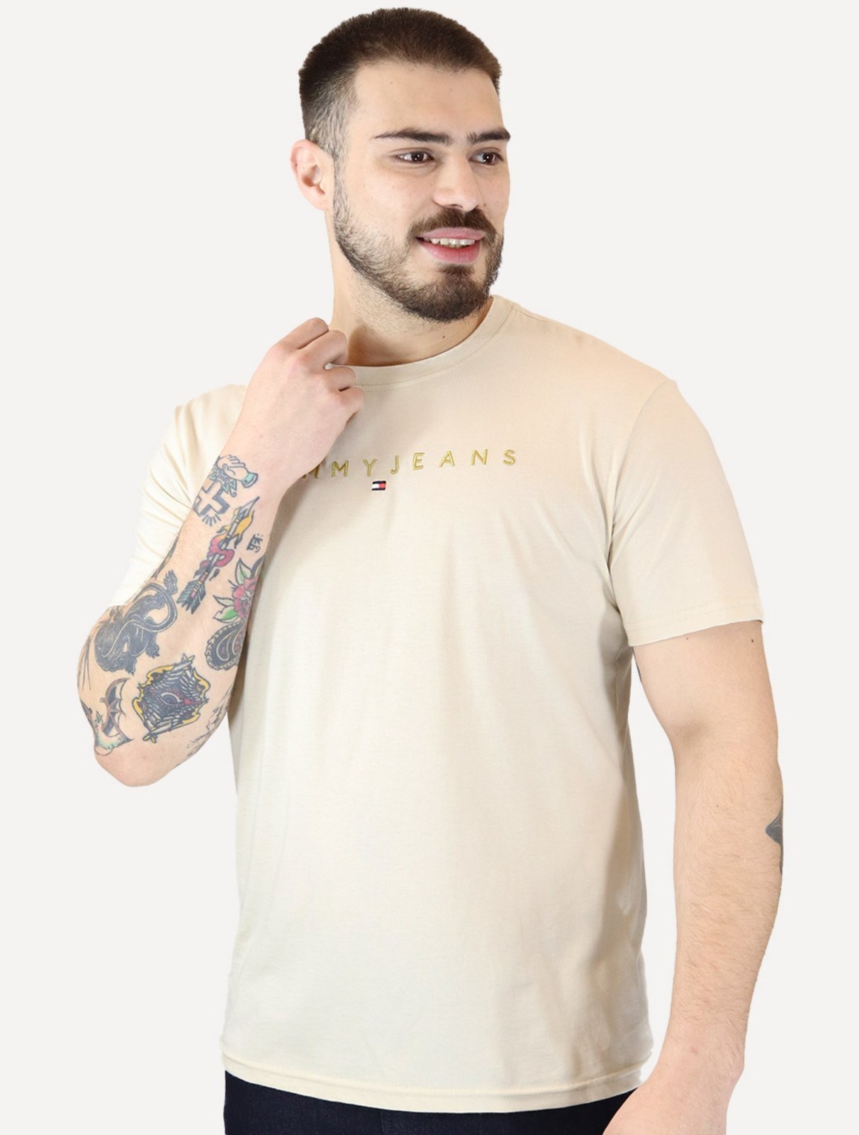 Camiseta Tommy Jeans Masculina Core Linear Gold Logo Areia