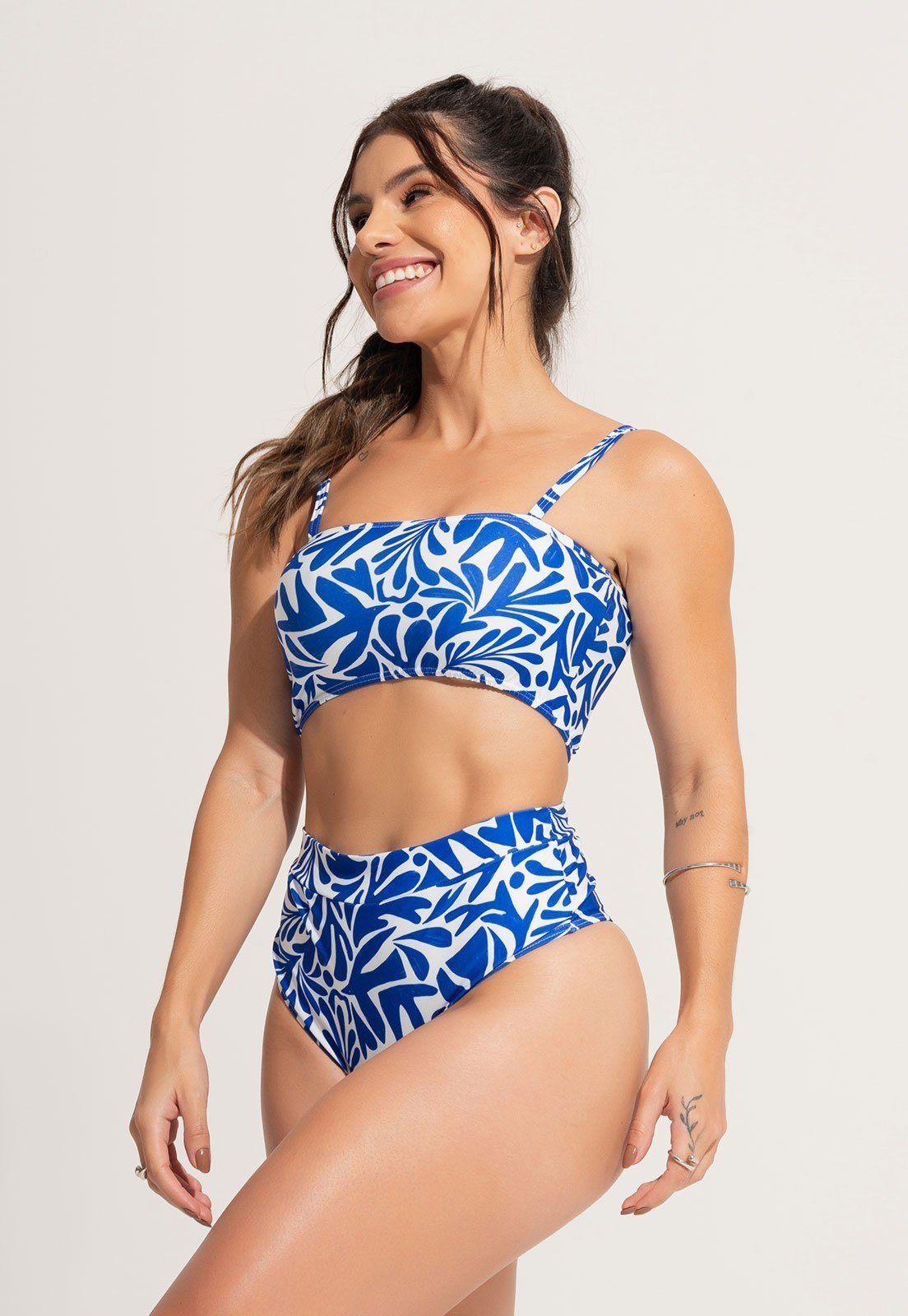 Biquíni MVB Modas Hot Pants Cintura Alta Top Faixa com Alça Santorini