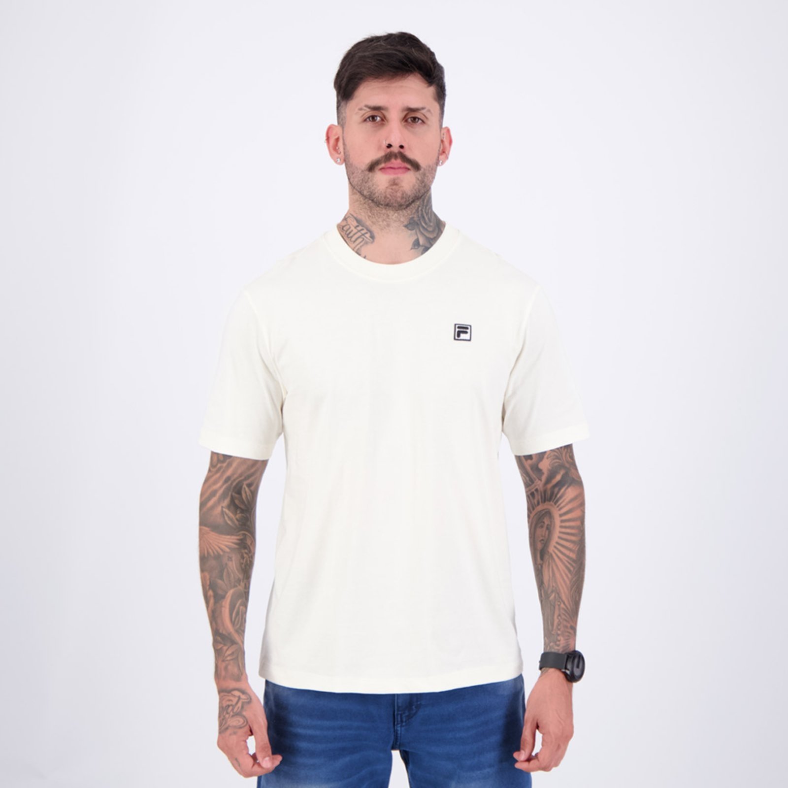 Vista 2 Camiseta Fila Comfort Biella Union Classics Off White e Preta branco white Fila branco white