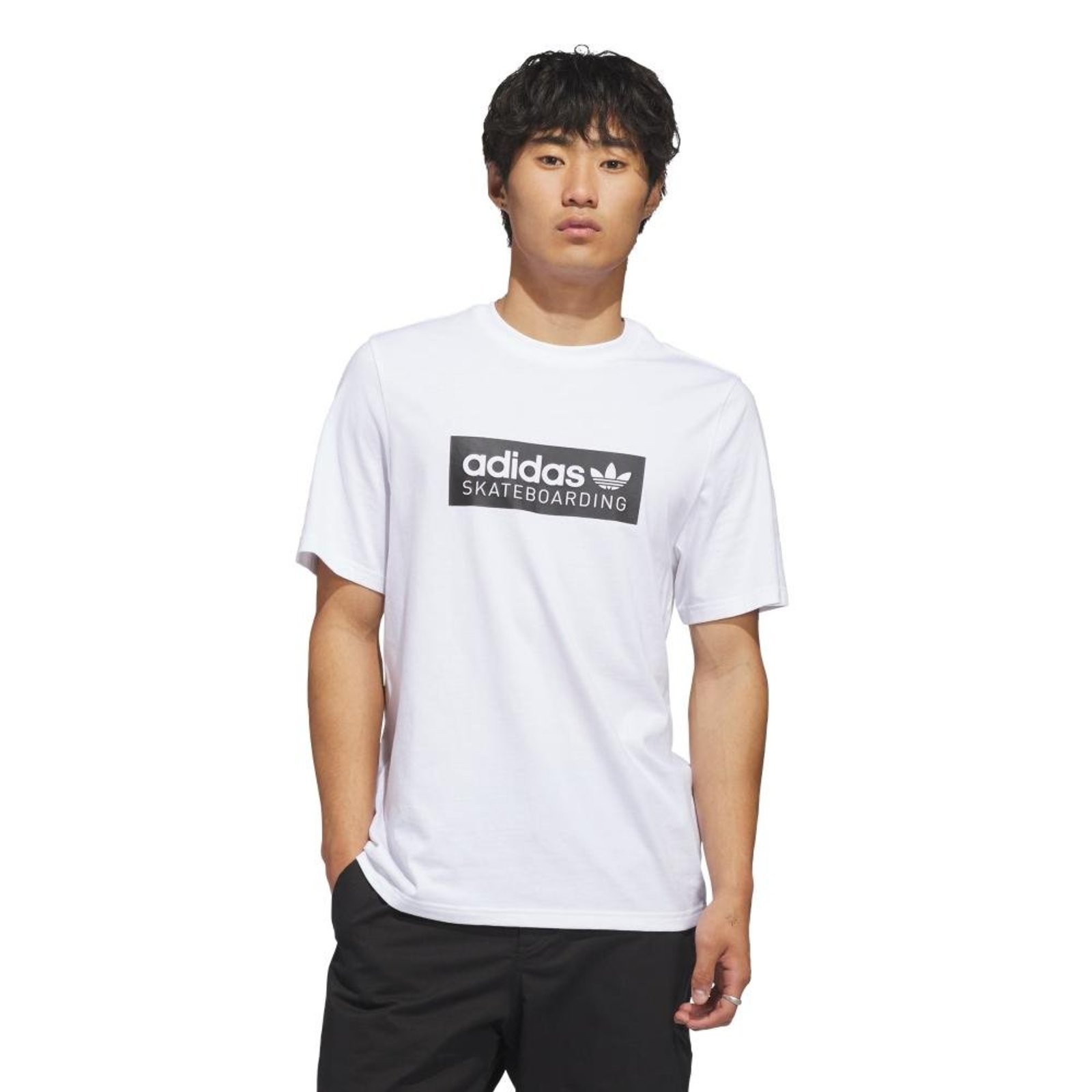Camiseta Skateboarding Logo Adidas Originals Branco — R$ 149,99 em Dafiti br