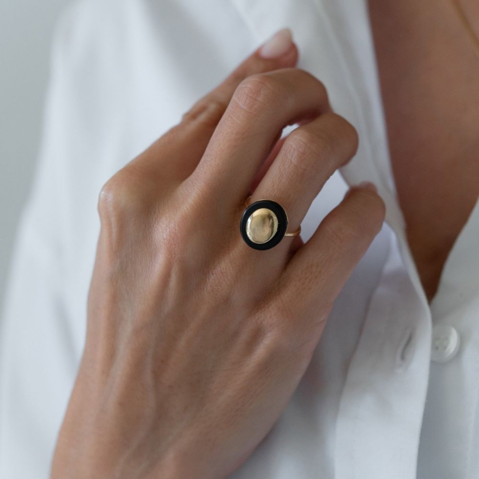Infantil – Anel Redondo Esmaltado Preto Semijoia Banhado a Ouro 18K Ania Store
