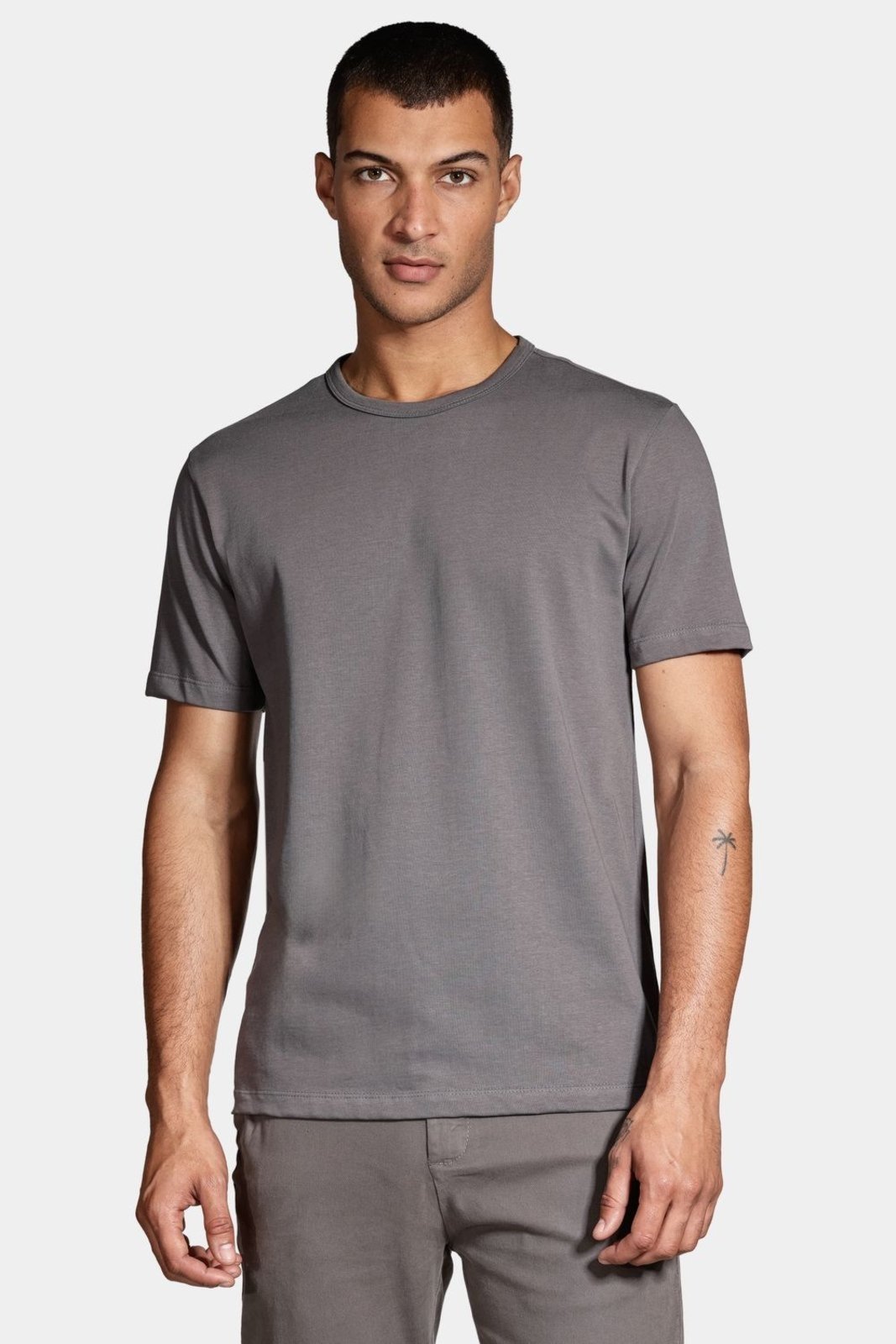Camiseta Aramis Atlanta Gold Cinza Grafite
