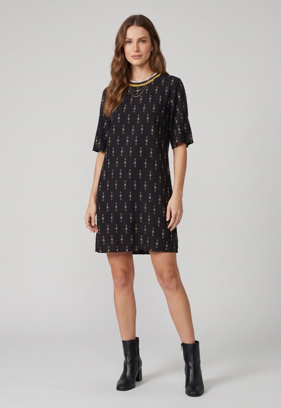 Vestido Feminino Lez a Lez Estampa Geométrica Preto