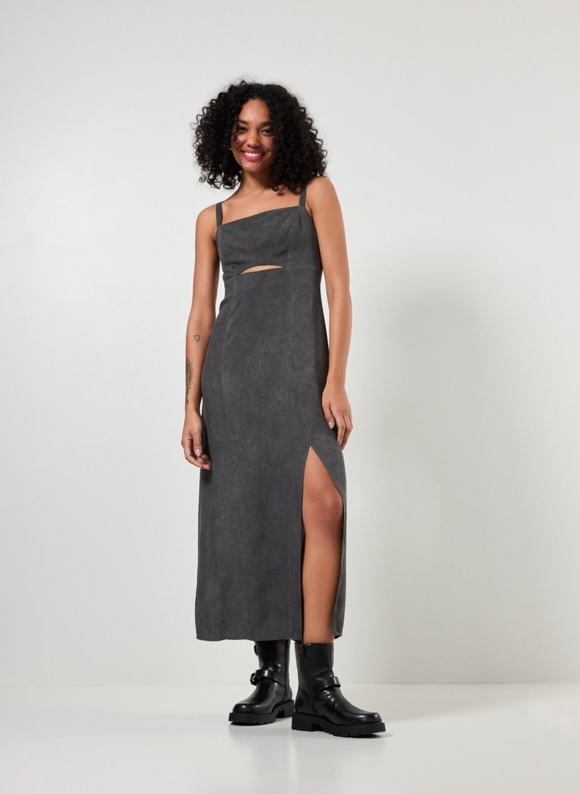 Vestido Midi Em Tecido Estonado