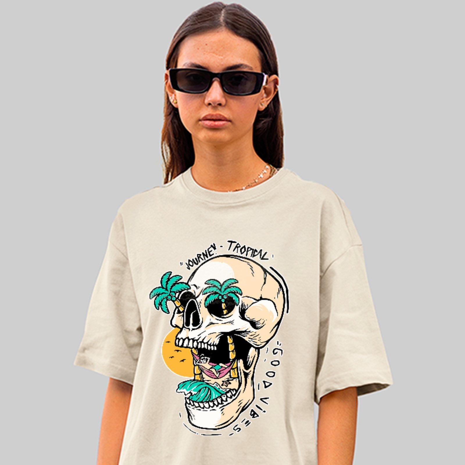 Camiseta Oversized Caveira Tropical Journey Good Vibes Unissex Off White