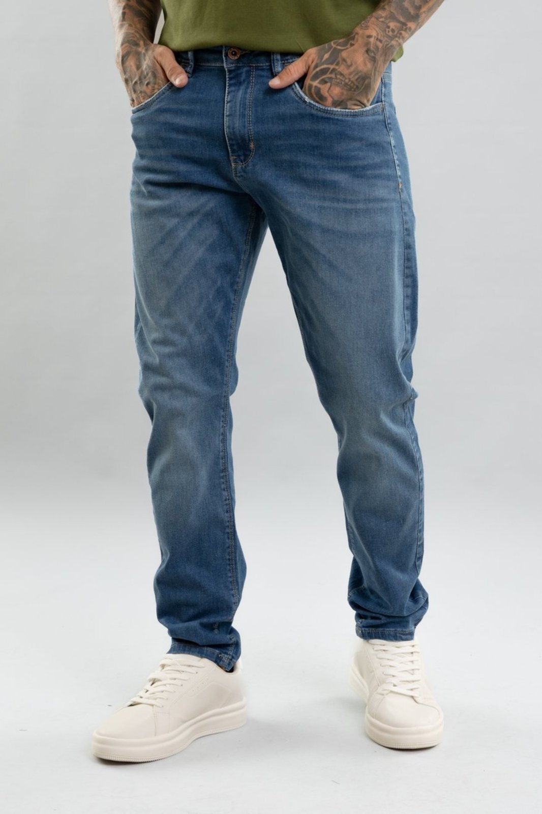 Calça Jeans Masculina Slim Arqueada Lavagem Média Dialogo Azul