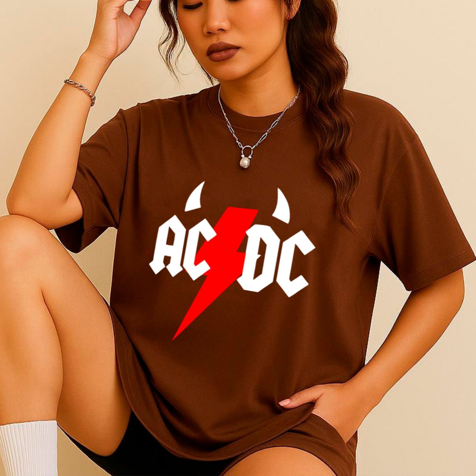 Vista 2 Camiseta Ousy Oversized AC DC Metal Rock Vintage Unissex preto ousy preto