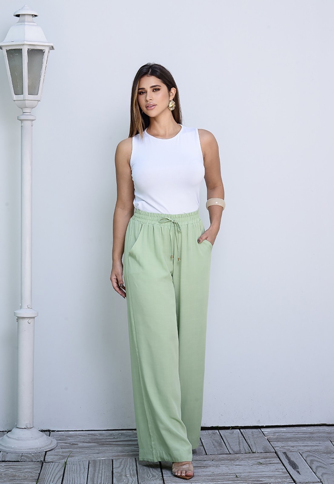 Calça Pantalona em Viscose B’Bonnie Manu Pistache