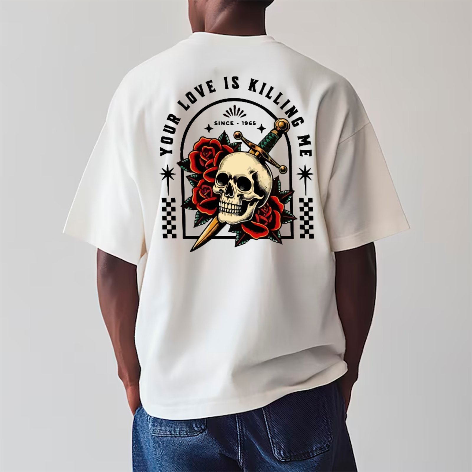 Vista 2 Camiseta Ousy Caveira e Rosas Oversized Unissex preto ousy preto