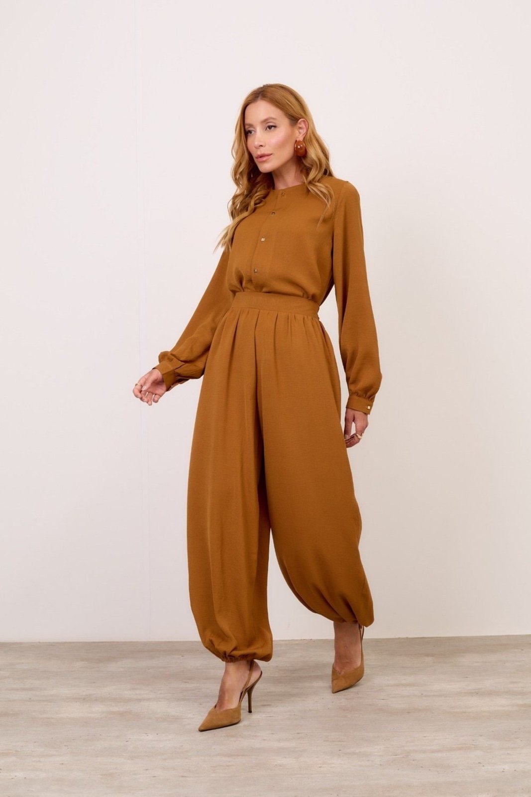 Calça Vanibele Aladim Caramelo