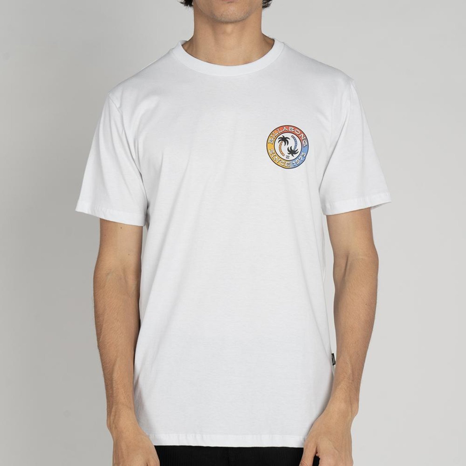 Camiseta Billabong Tropical Pets WT25 Masculina Branco Camiseta Billabong Tropical Pets WT25 Masculina Branco