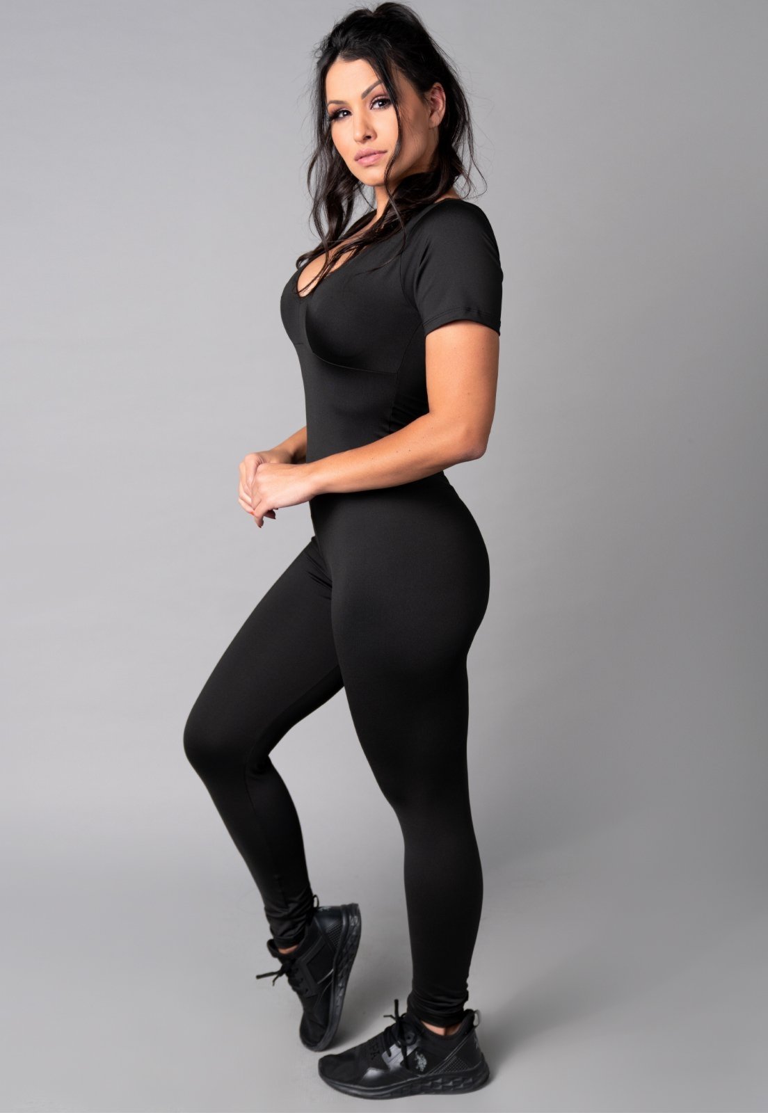 Macacão Longo MVB Modas Manga Curta Fitness Suplex Liso Preto