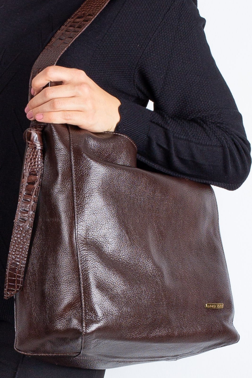Bolsa sacola de ombro em couro croco Mara – Café