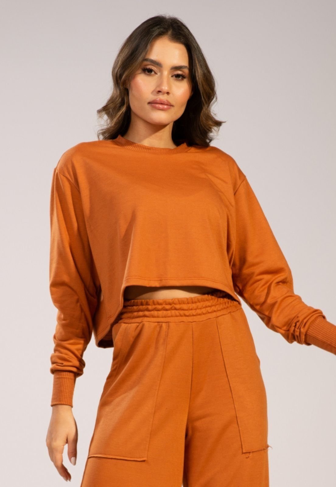 Cropped Blusa Moletinho Vekyo Moda Gringa Manga Longa Caramelo