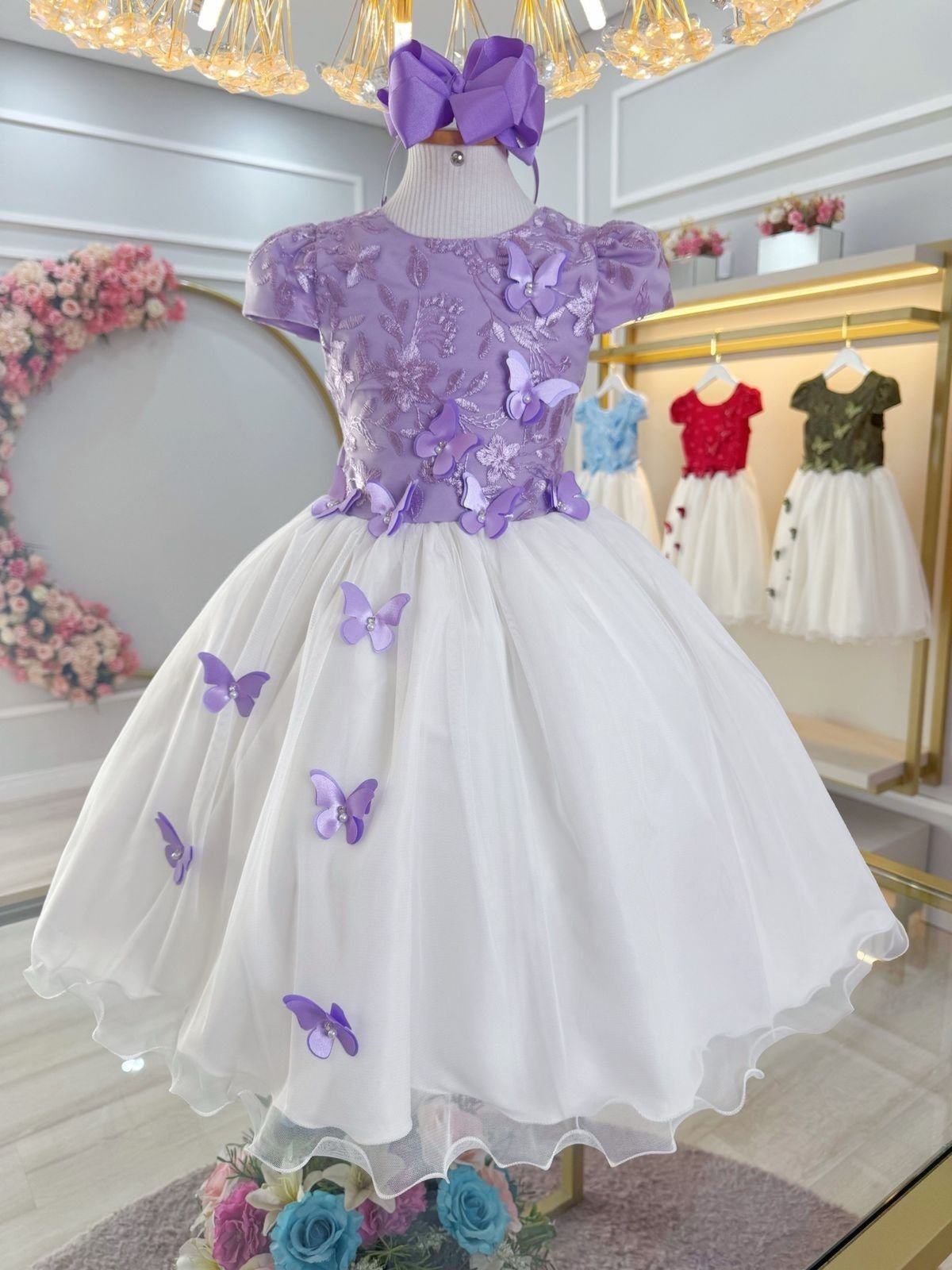 Infantil - Vestido Festa Branco e Lilás Lavanda Borboletas Formatura Florista Casamento Renda Dama Daminha Social Menina Juvenil Pérolas Princesa Rodado Aniversário Luxo