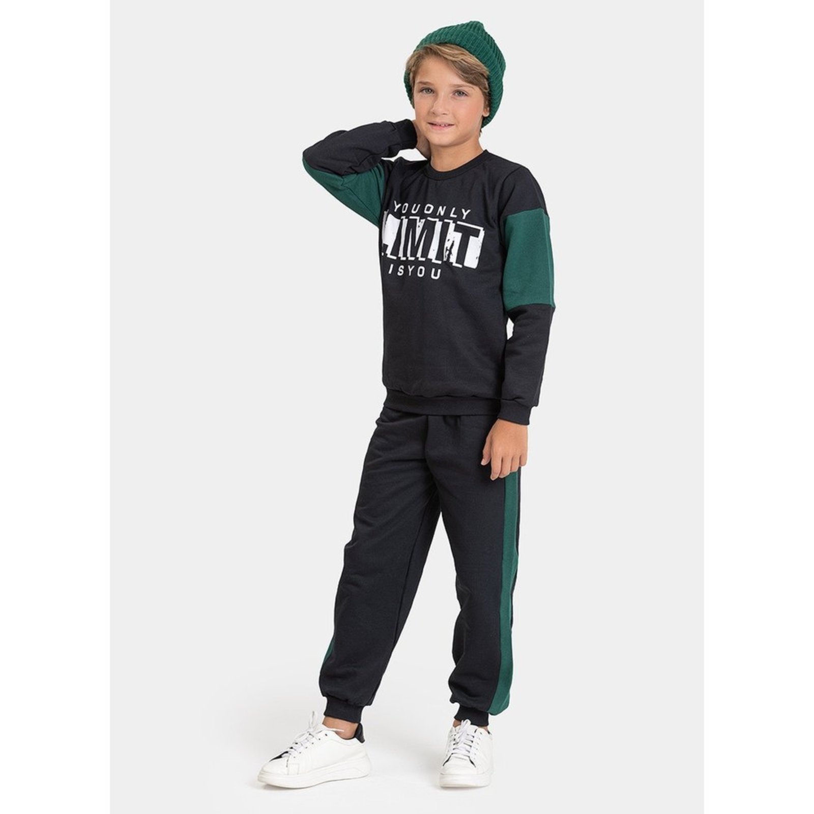 Infantil - Conjunto Inverno Menino Preto Blusão com Recortes na Manga e Calça em Moletom Limit
