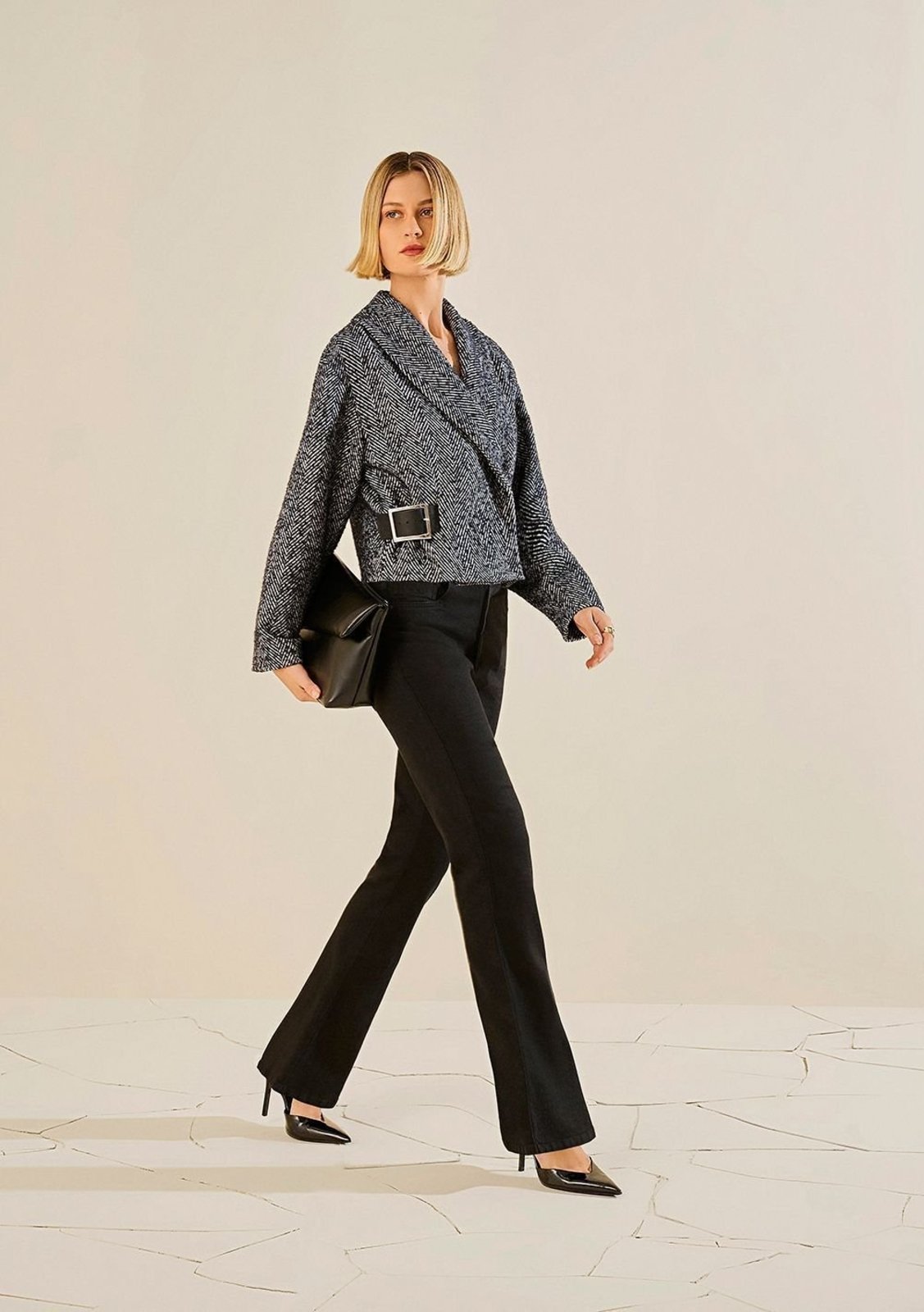 Calça Morena Rosa Boot Cut Alta - Preto