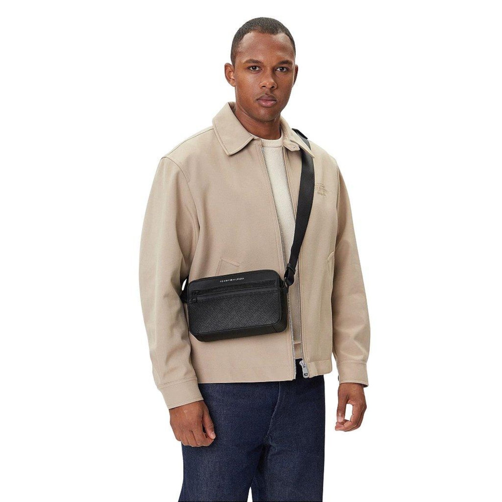 Vista 3 Shoulder Bag Tommy Hilfiger Monogram Ew Reporter preto Tommy Hilfiger preto