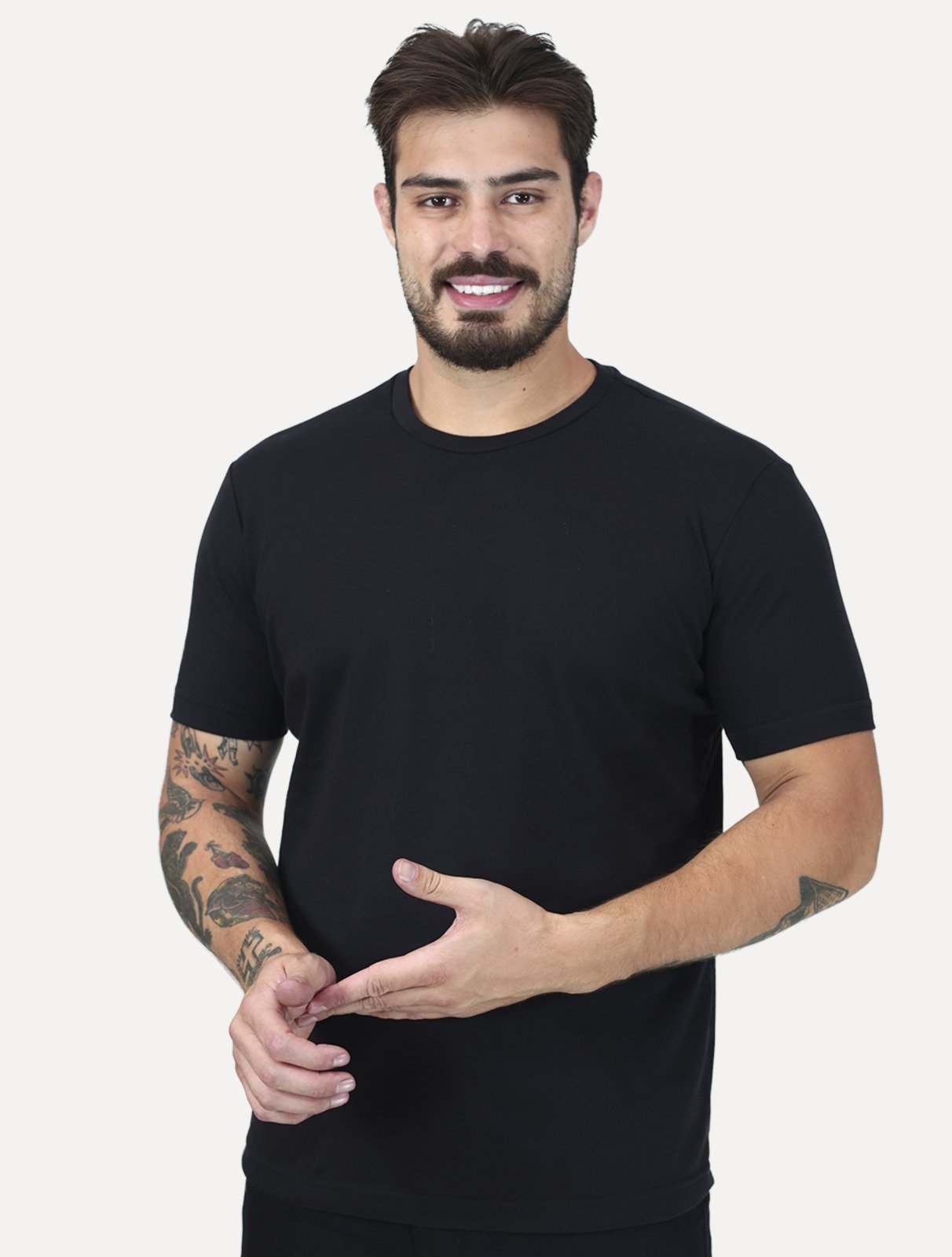 Camiseta King & Joe Premium Lisa Suedine Egípcio Preta
