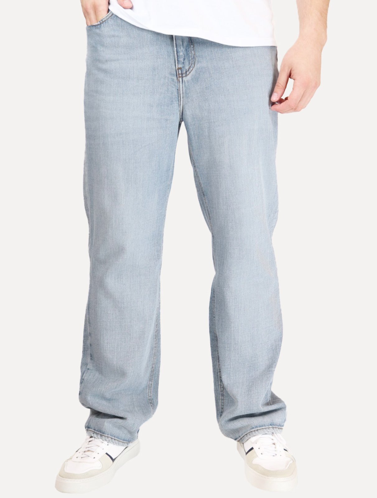 Vista 2 Calça Tommy Masculina Regular Straight Otis Clara Tommy Jeans Tommy Jeans jeans