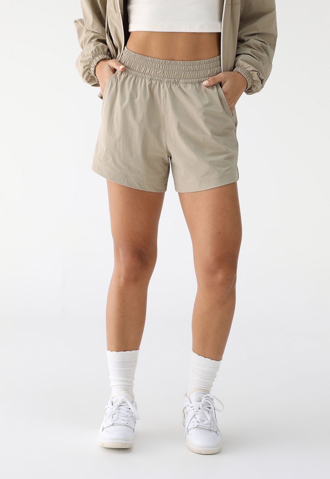 Short New Balance Reta Essentials Pocket Bege