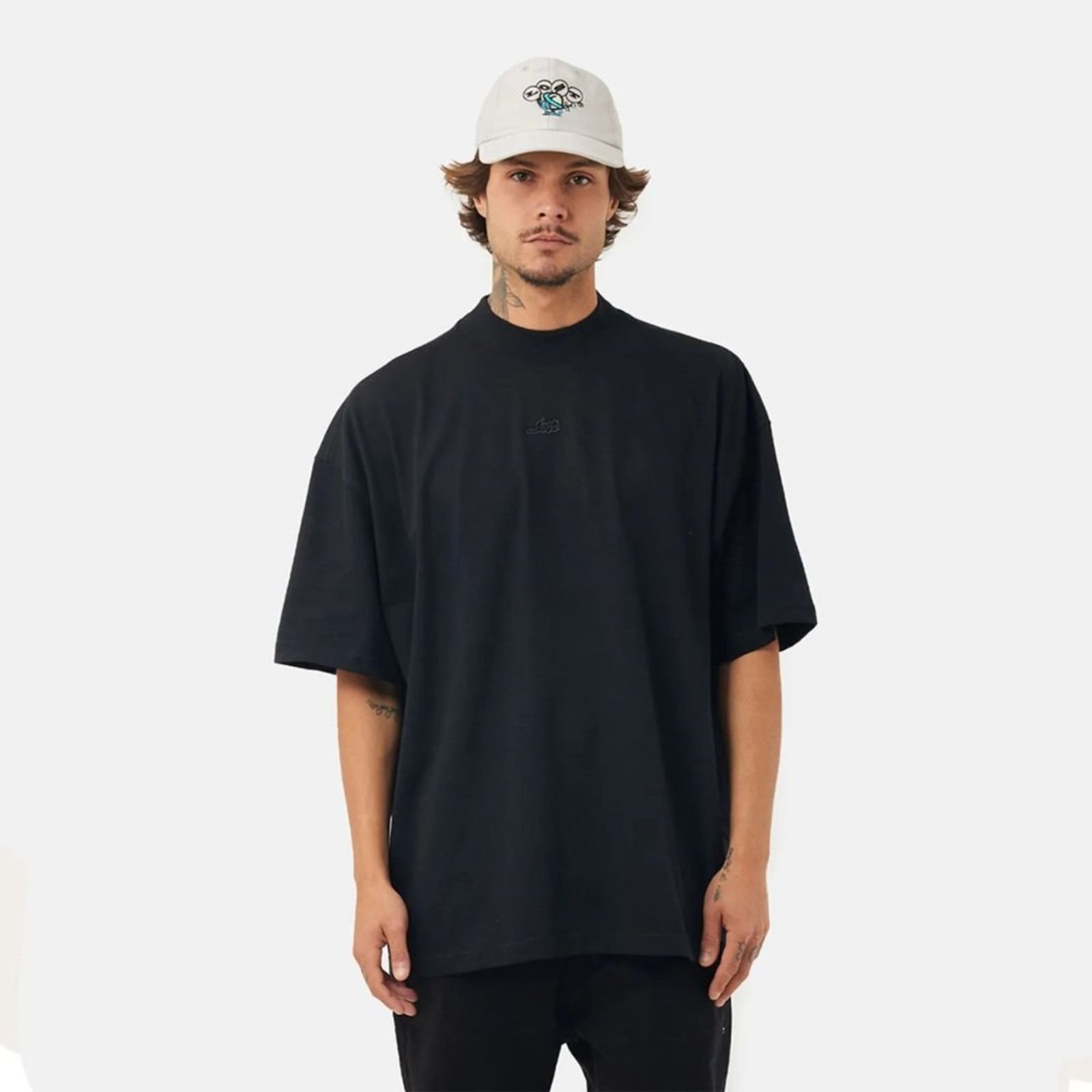 Camiseta Lost Mini Box Fit - PRETO