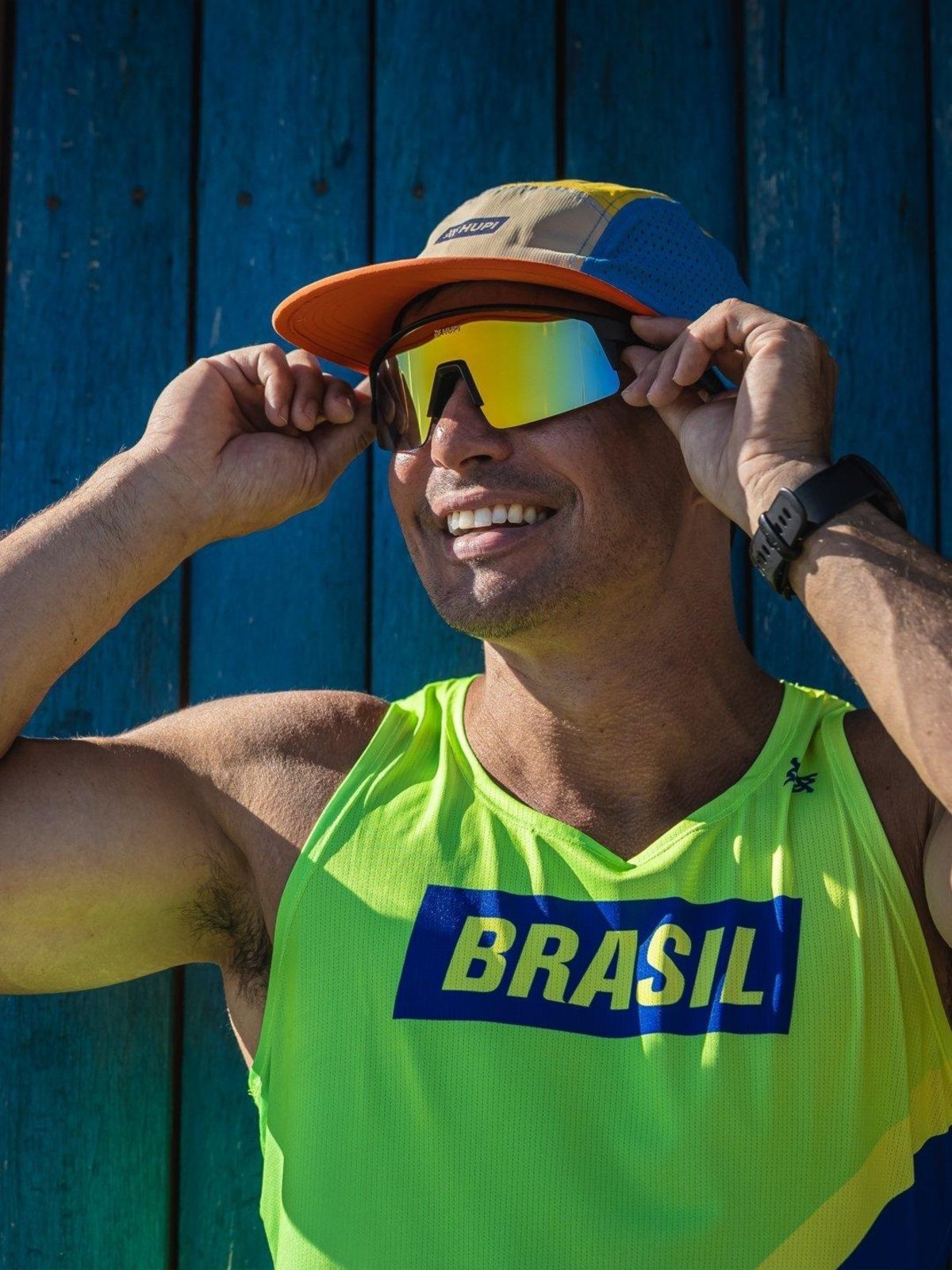 Óculos HUPI Sprint Preto Lente Dourado Espelhado Preto