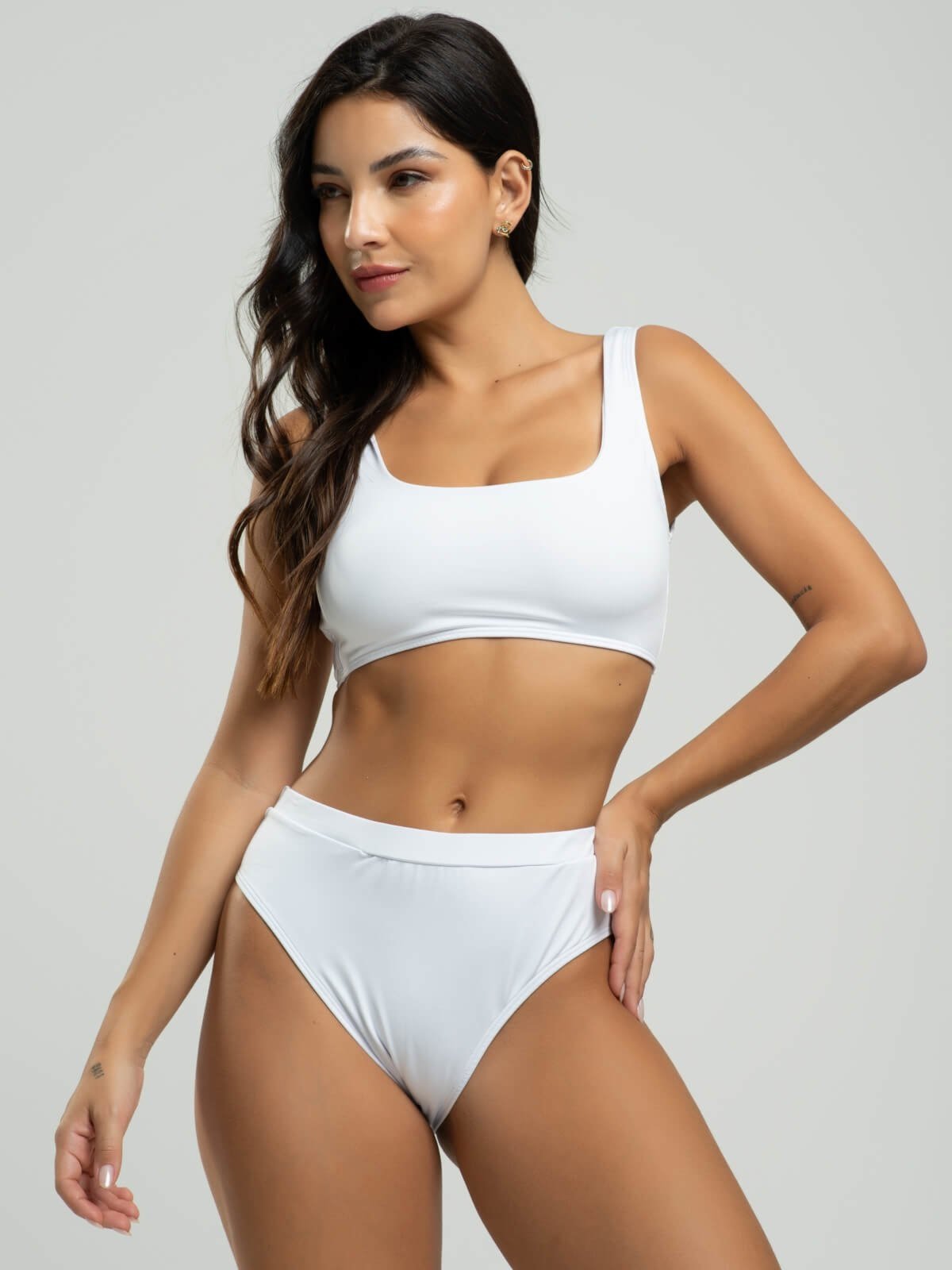 Biquini Regata Calcinha Hot Pants Bojo Removivel Proteção Uv 50+ Vicbela Branco