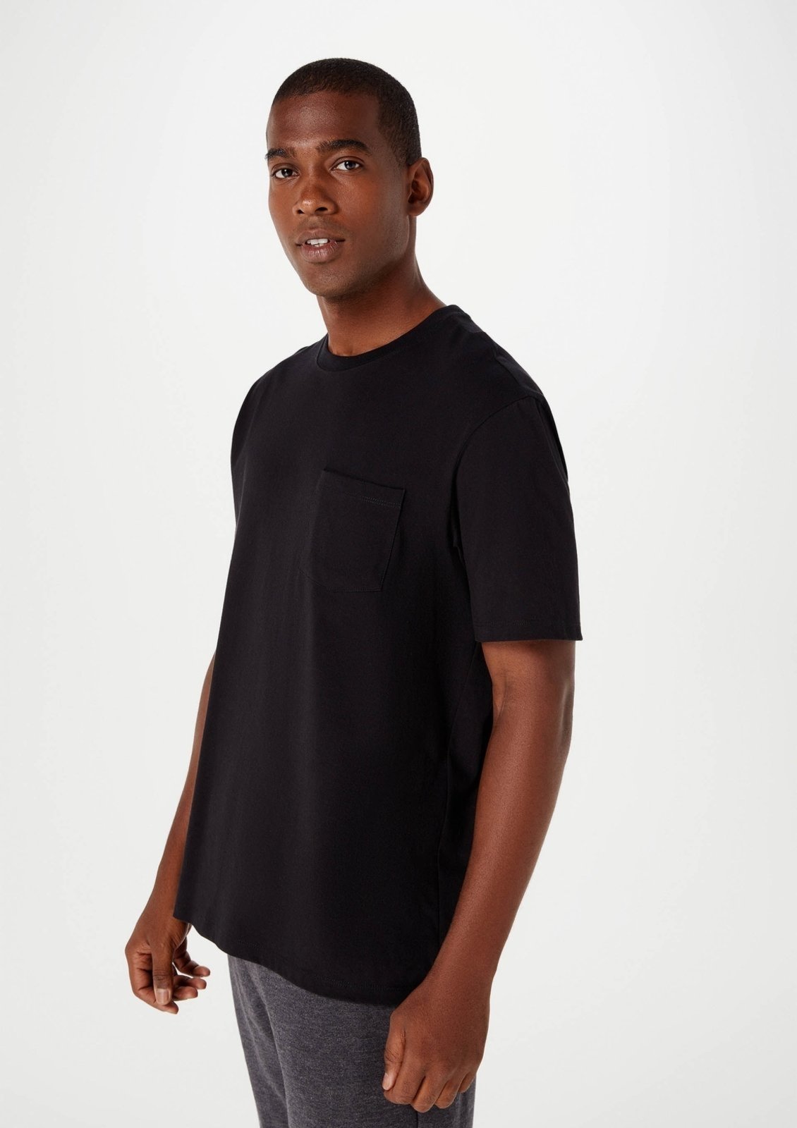 Camiseta Básica Masculina Super Cotton Com Bolso