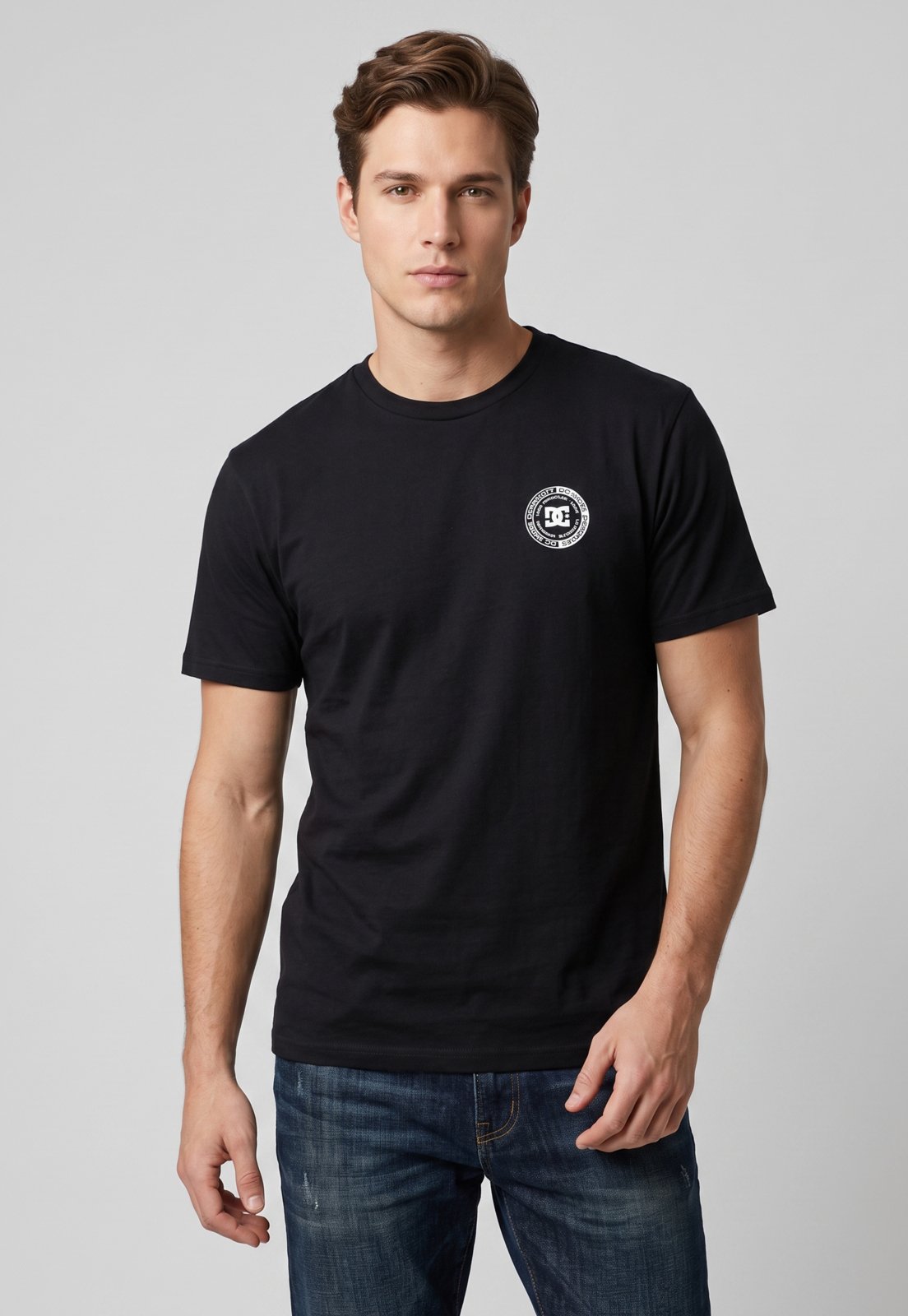 Camiseta Masculina DC Shoes Corpo FB Preta