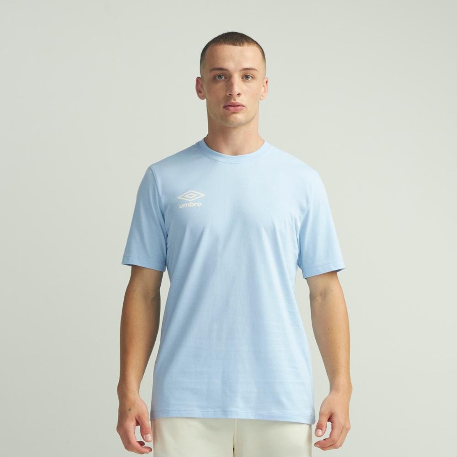 Camiseta Masculina Umbro Essential Incolor