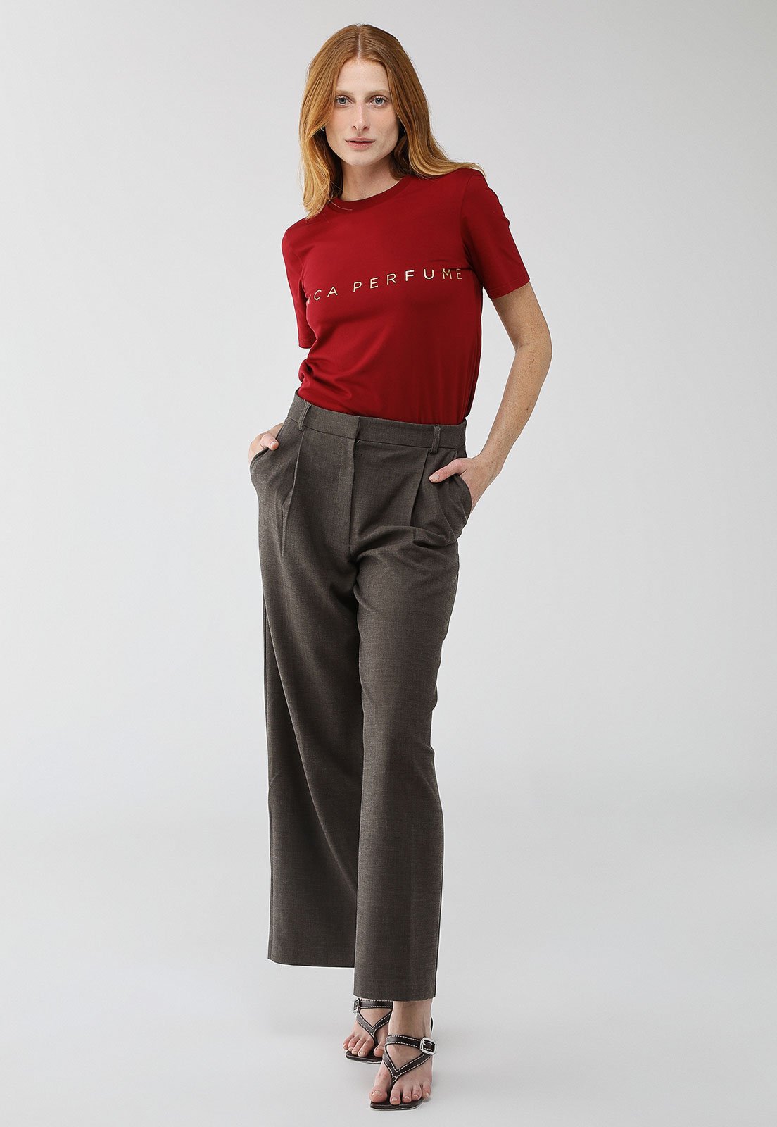 Vista 3 Camiseta Feminina Lança Perfume Logo Metalizado Vermelha vermelho Lança Perfume vermelho