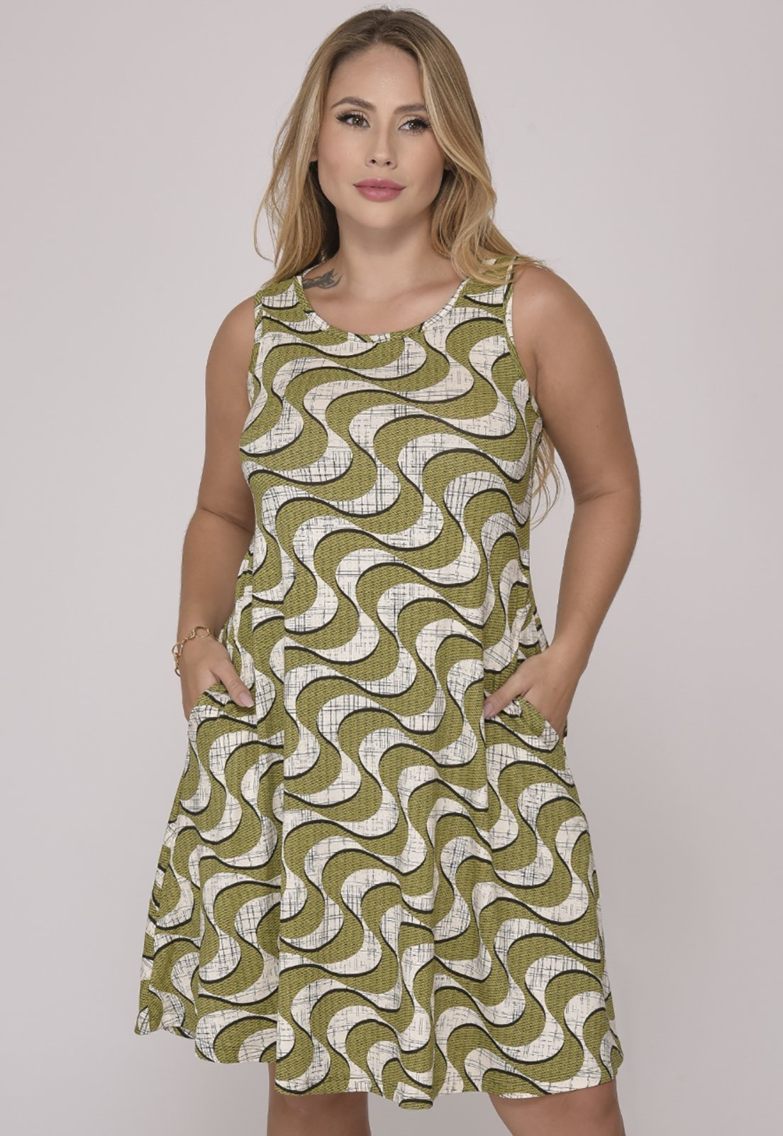 Vestido Curto Trapézio Sem Manga B’Bonnie Sophia