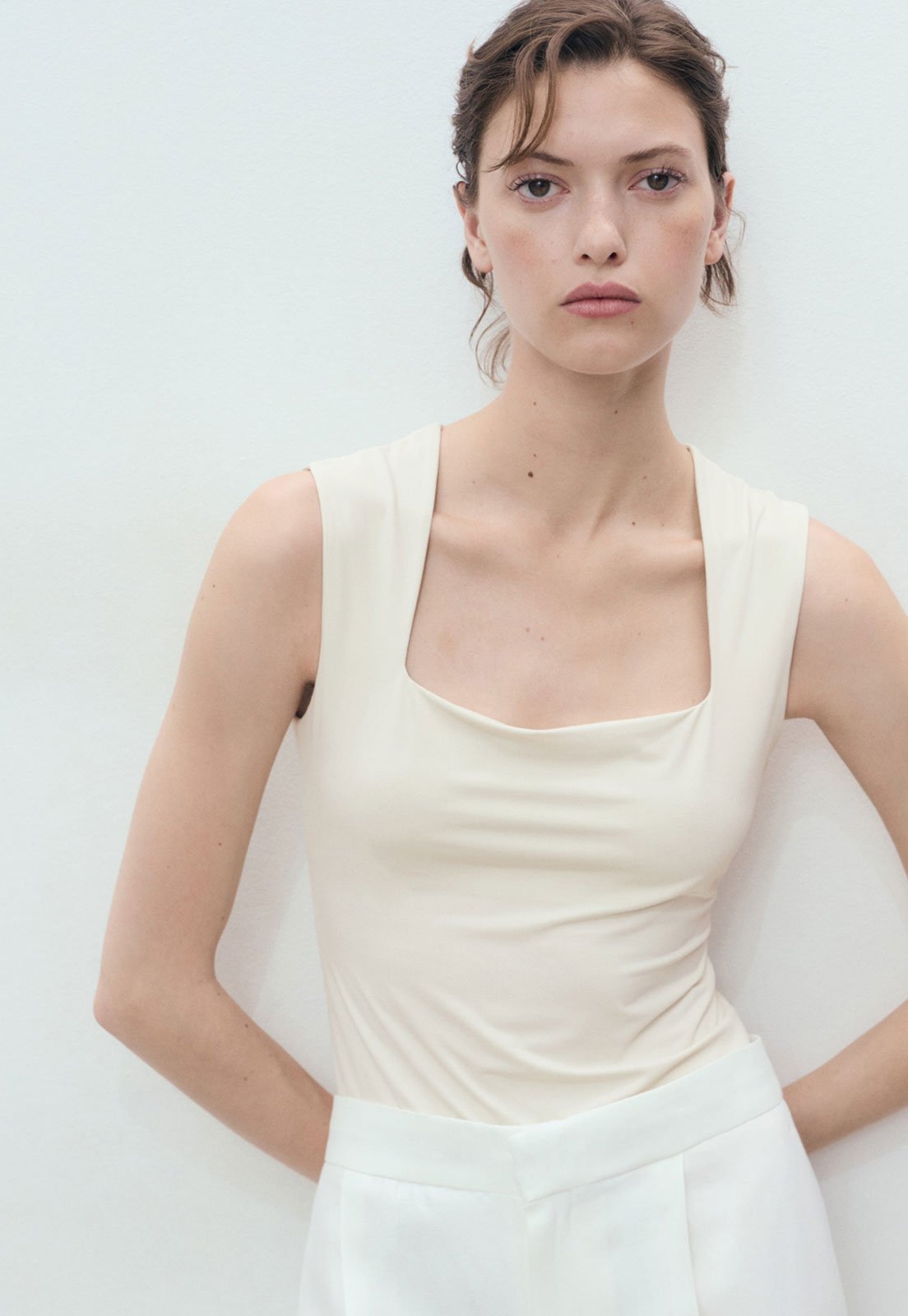 Regata Canelada Mango Ajustada Rayo Off-White