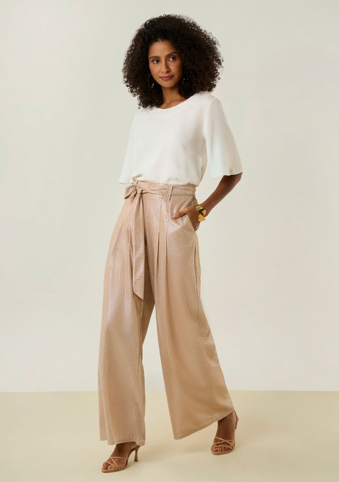 Calça Maria Valentina Pantalona Alta Bege