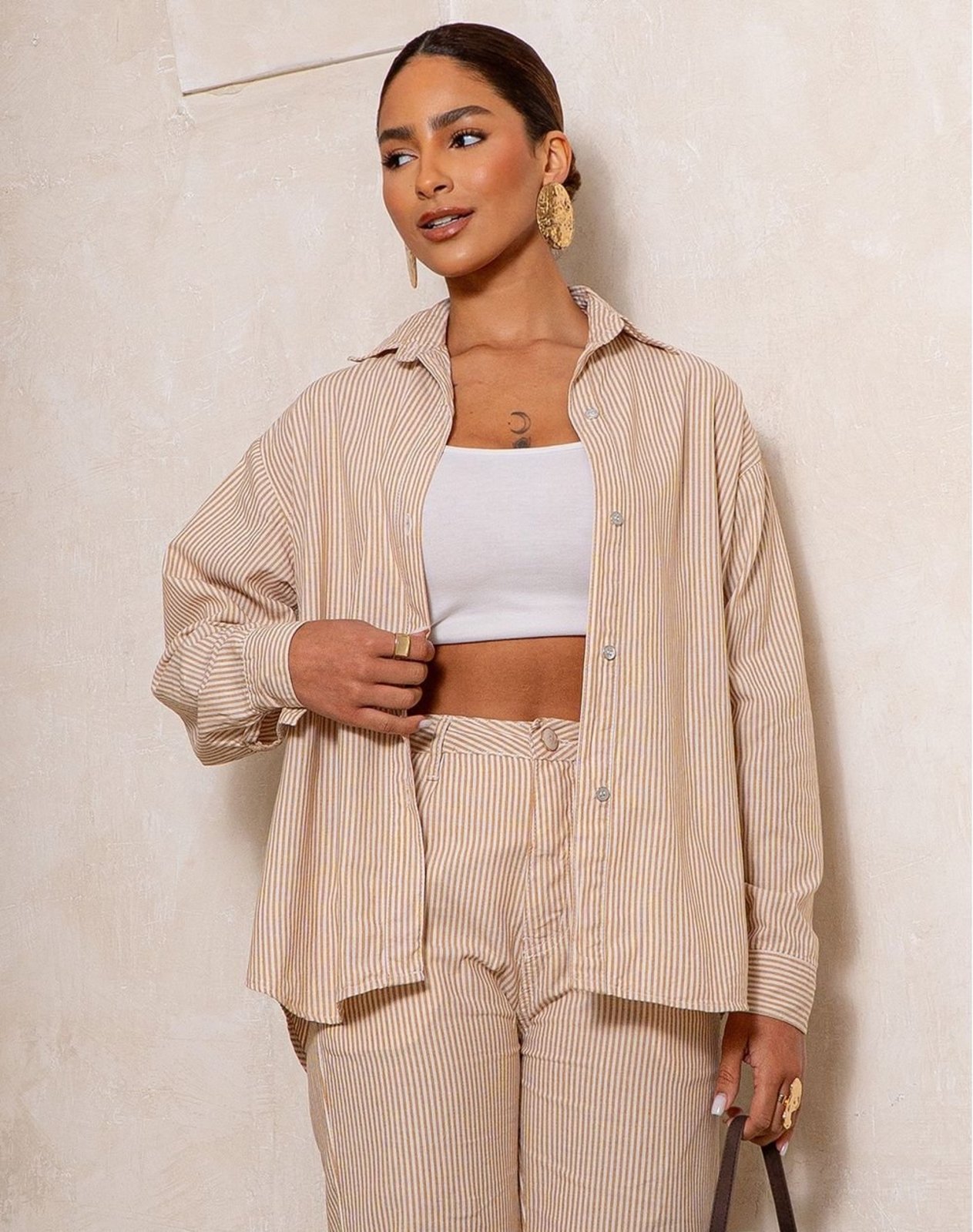 Camisa Oversize Feminina Listrada 25755 Bege Consciência