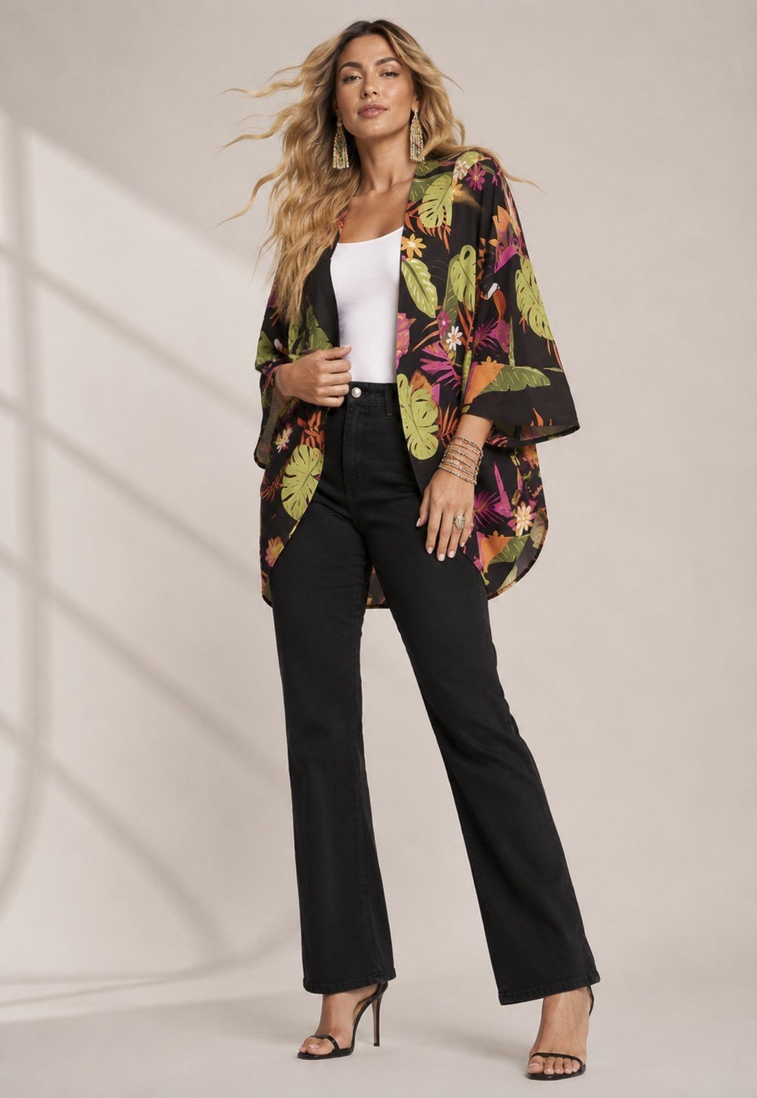 Kimono Cabanafree Estampa Noite Botânica