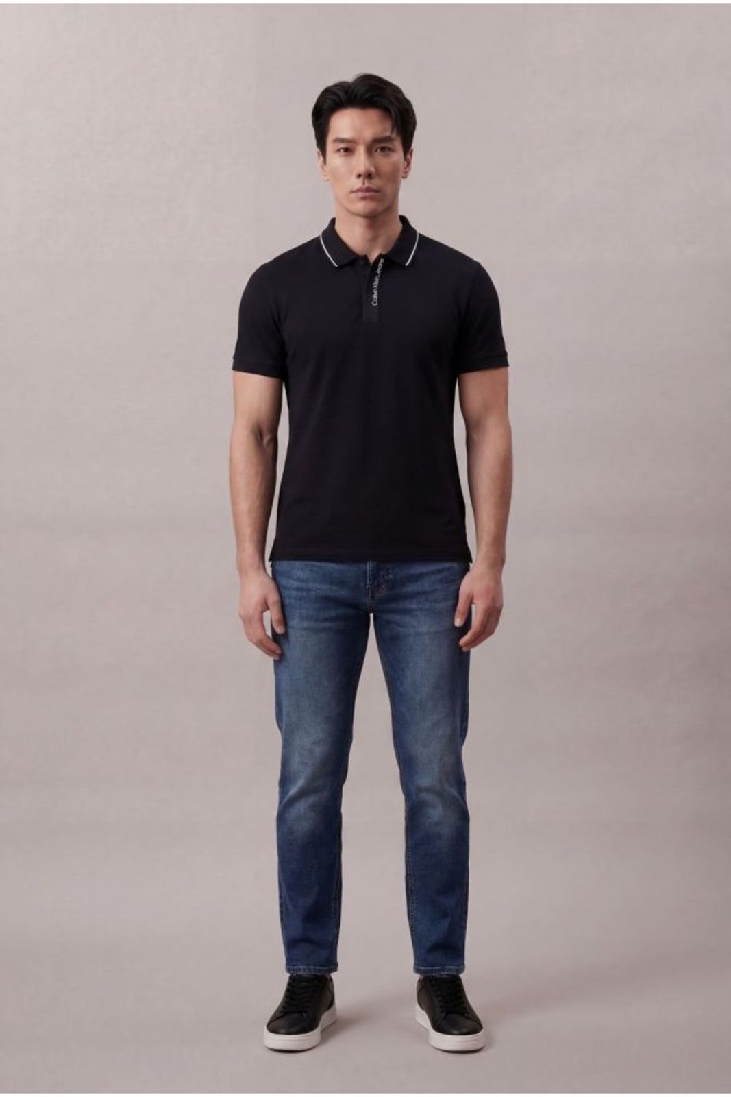 Polo Manga Curta Calvin Klein Jeans Slim Logo Cadarço Peitilho - Marinho