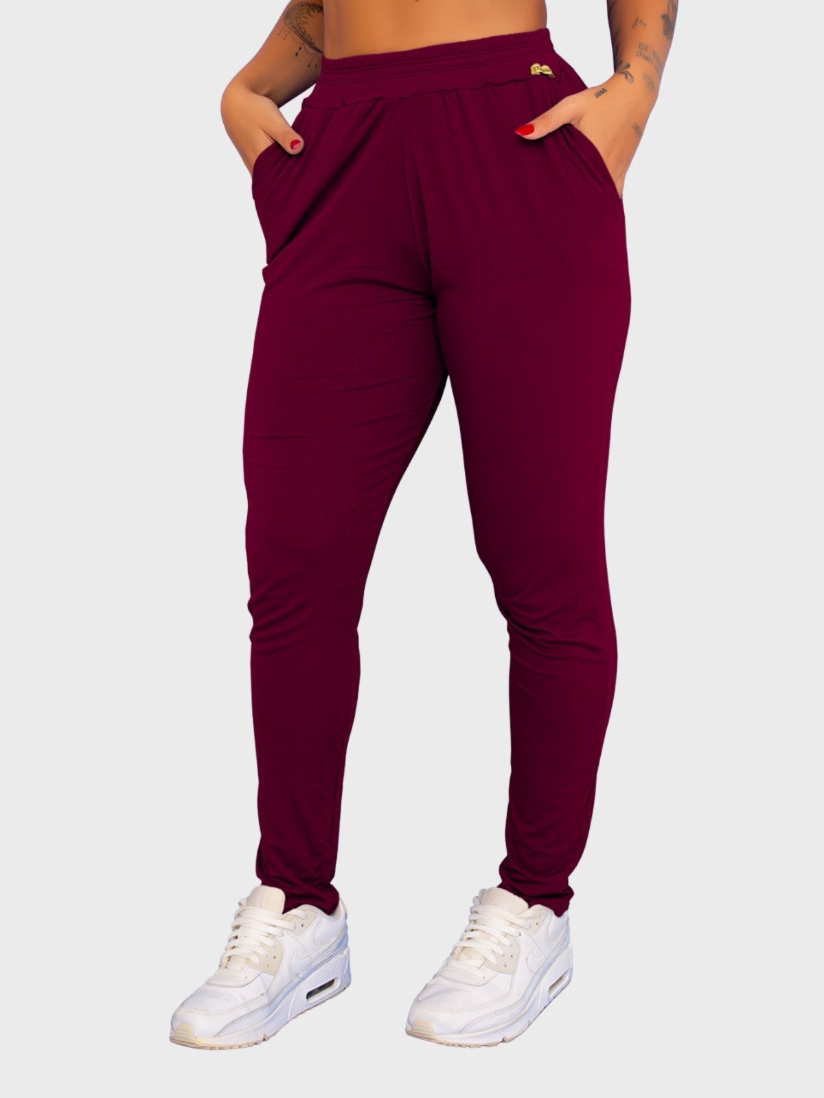 Calça Viscolycra Tarelles Soltinha Bolso Bordô