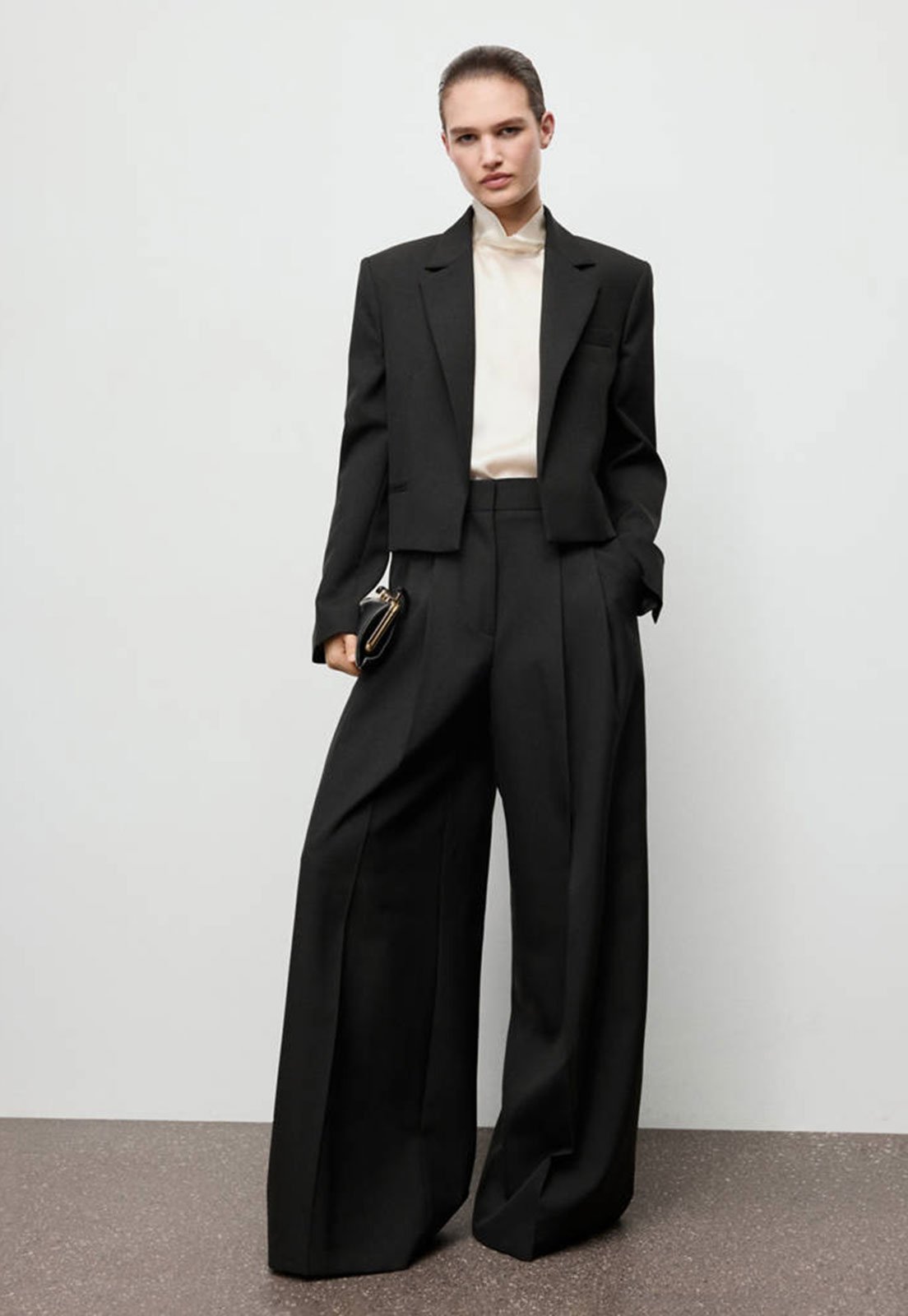 Calça Feminina Mango Garbo Wide Leg Preta
